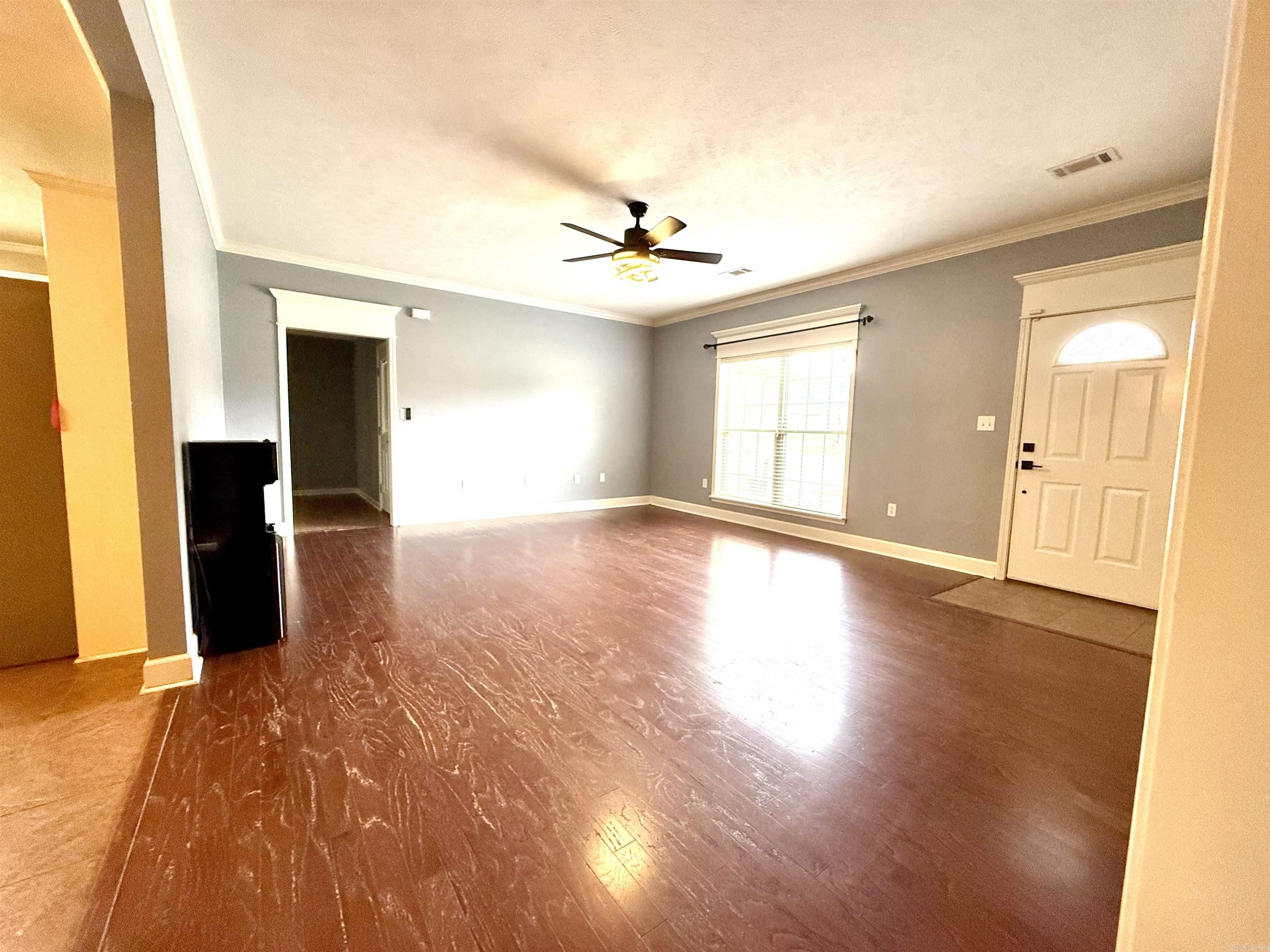 84 Rebecca Lane Property Photo 3