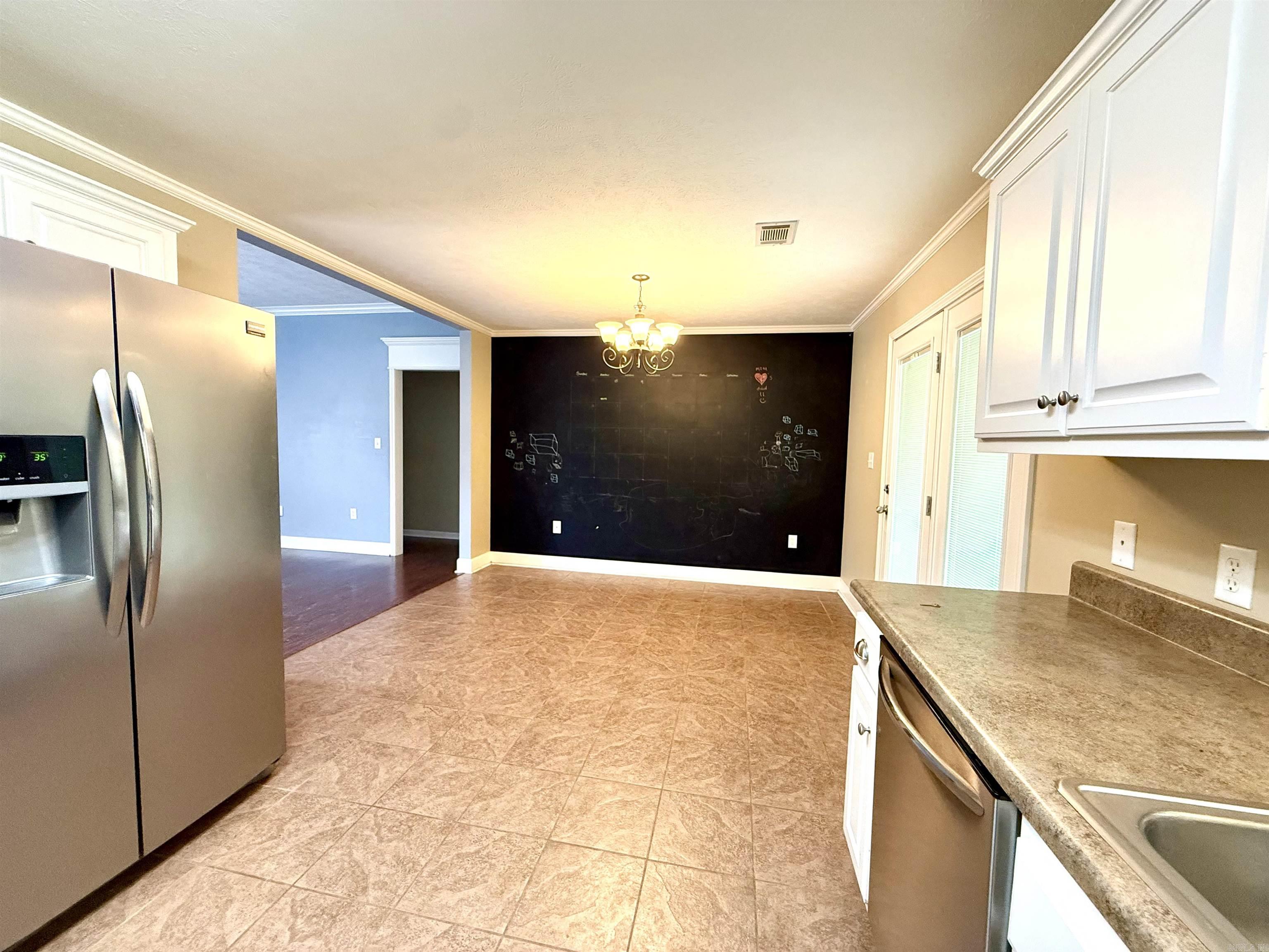 84 Rebecca Lane Property Photo 7