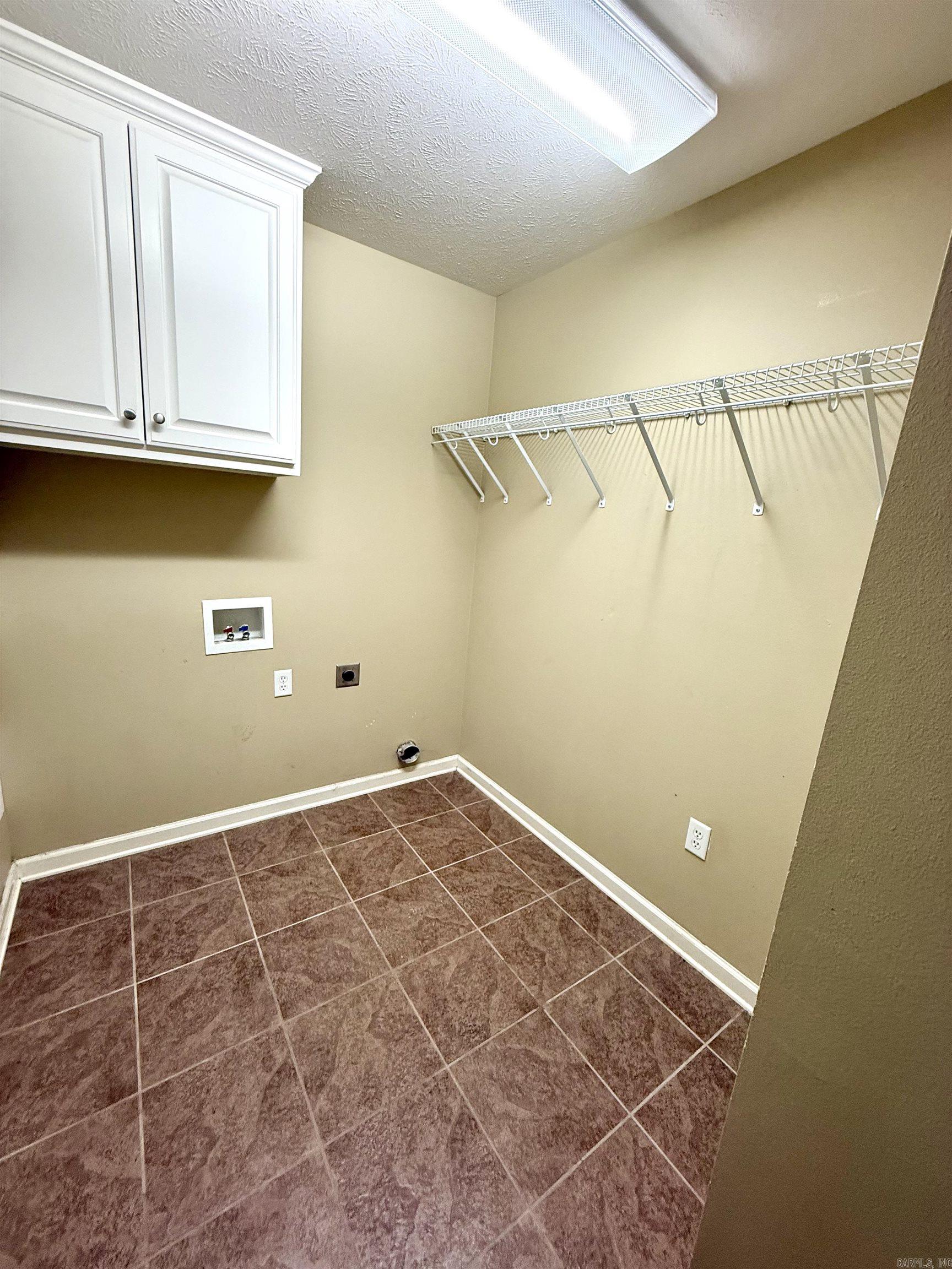 84 Rebecca Lane Property Photo 15