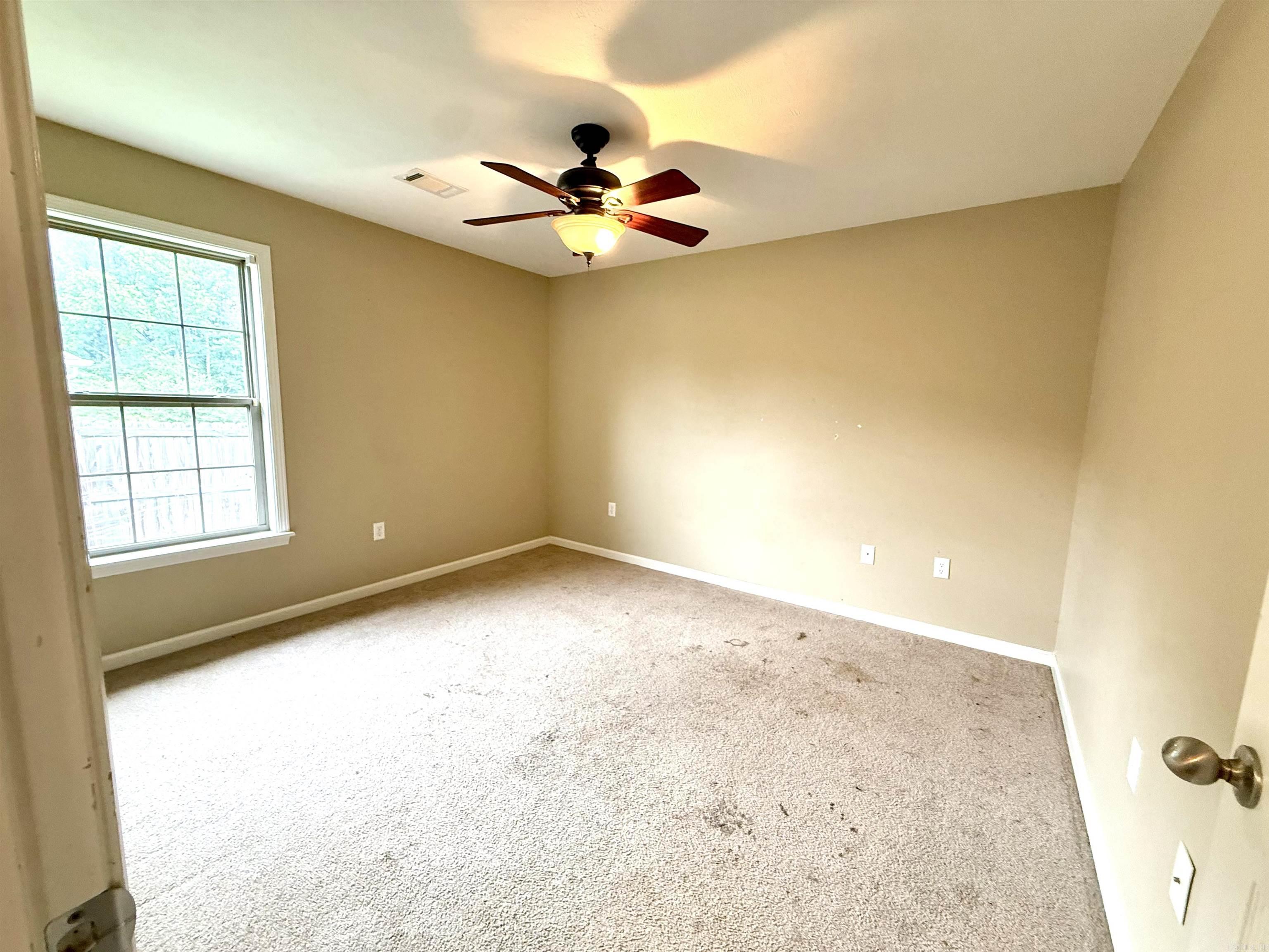 84 Rebecca Lane Property Photo 16