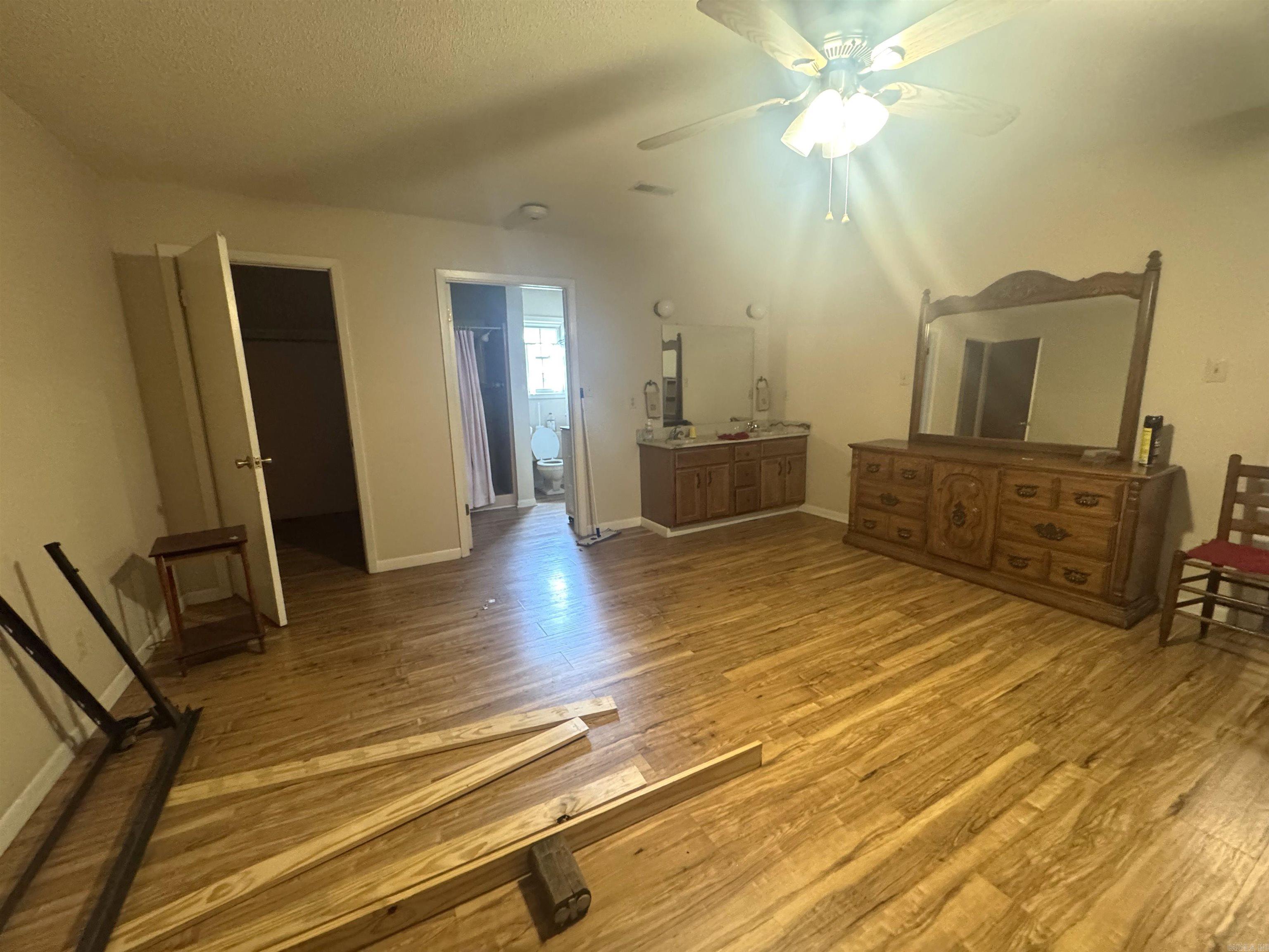 1258 Ouida St Property Photo 8