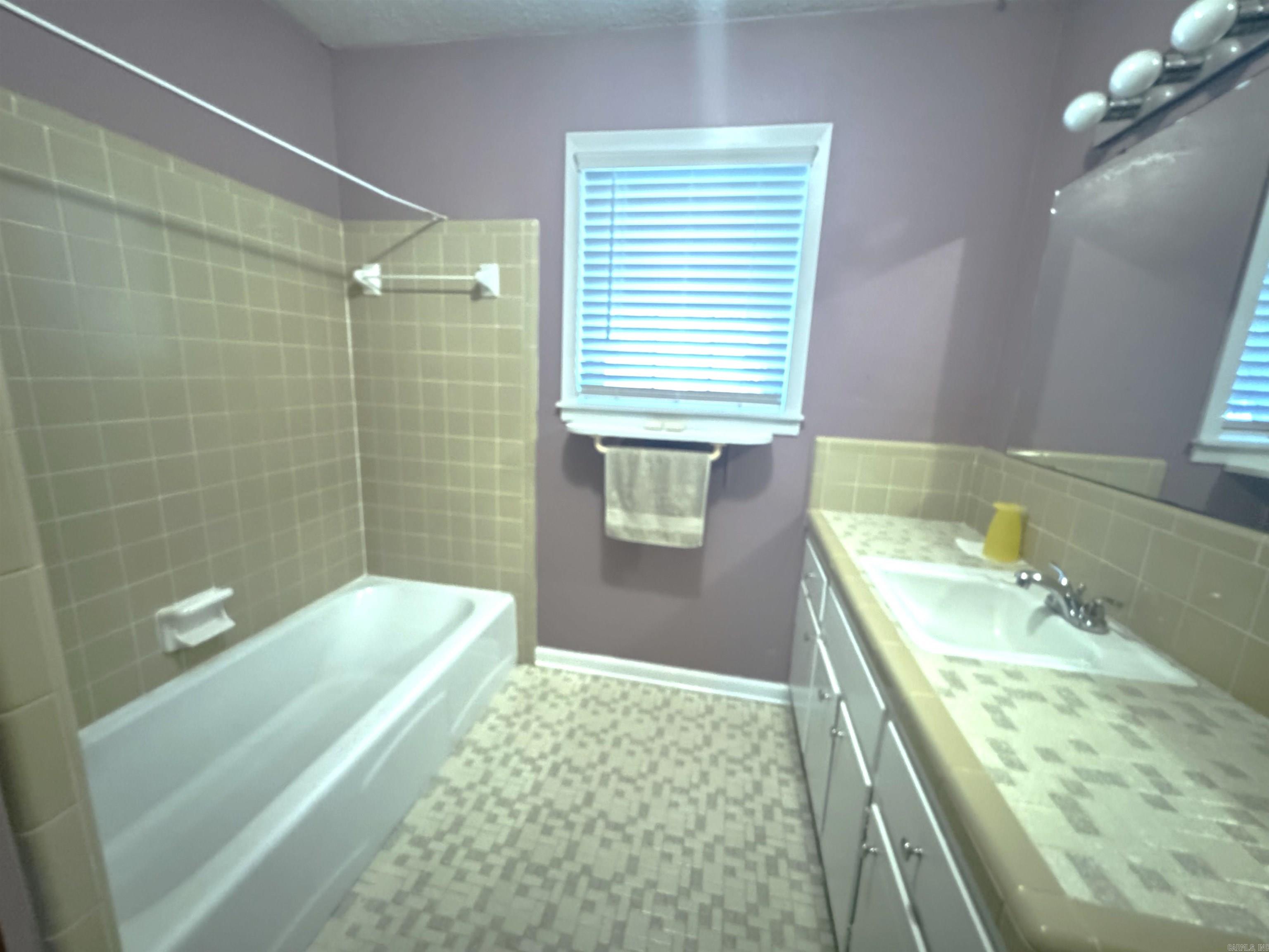 1258 Ouida St Property Photo 15