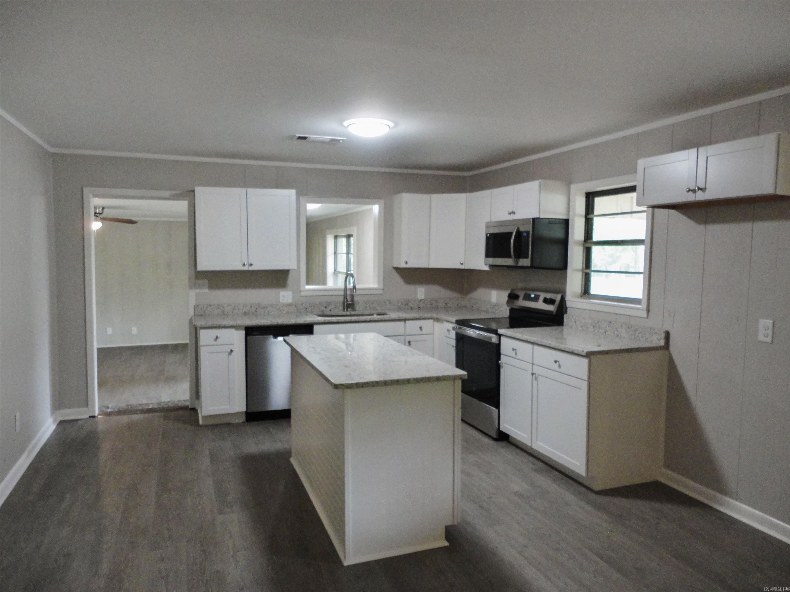 3510 Hwy 63 Property Photo 5