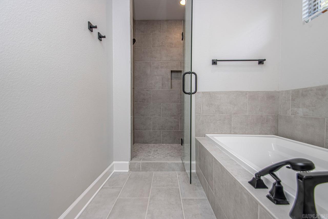302 Kanis Ridge Drive Property Photo 23