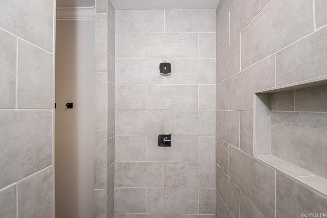 302 Kanis Ridge Drive Property Photo 25