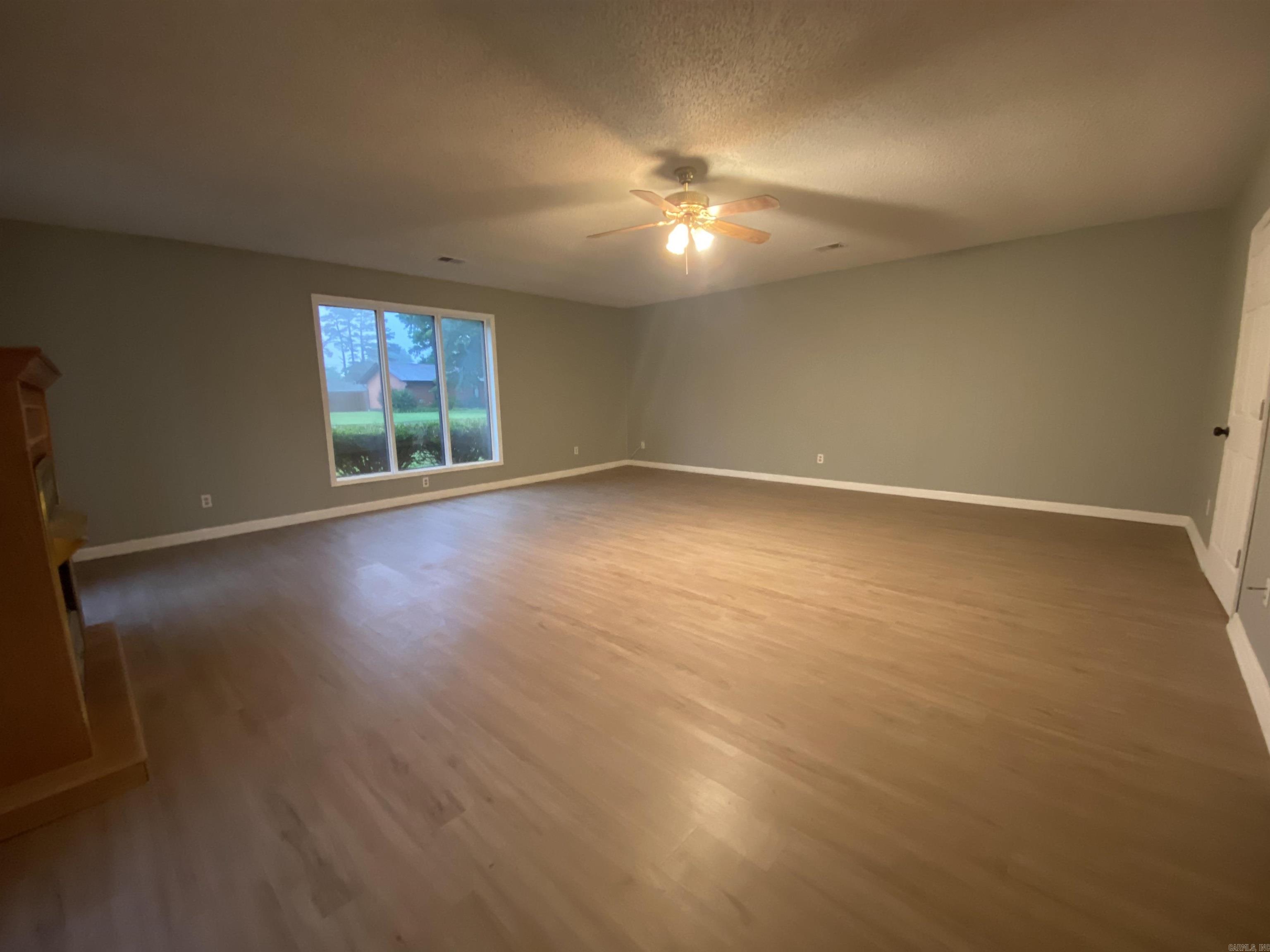 208 Ada Drive Property Photo 14