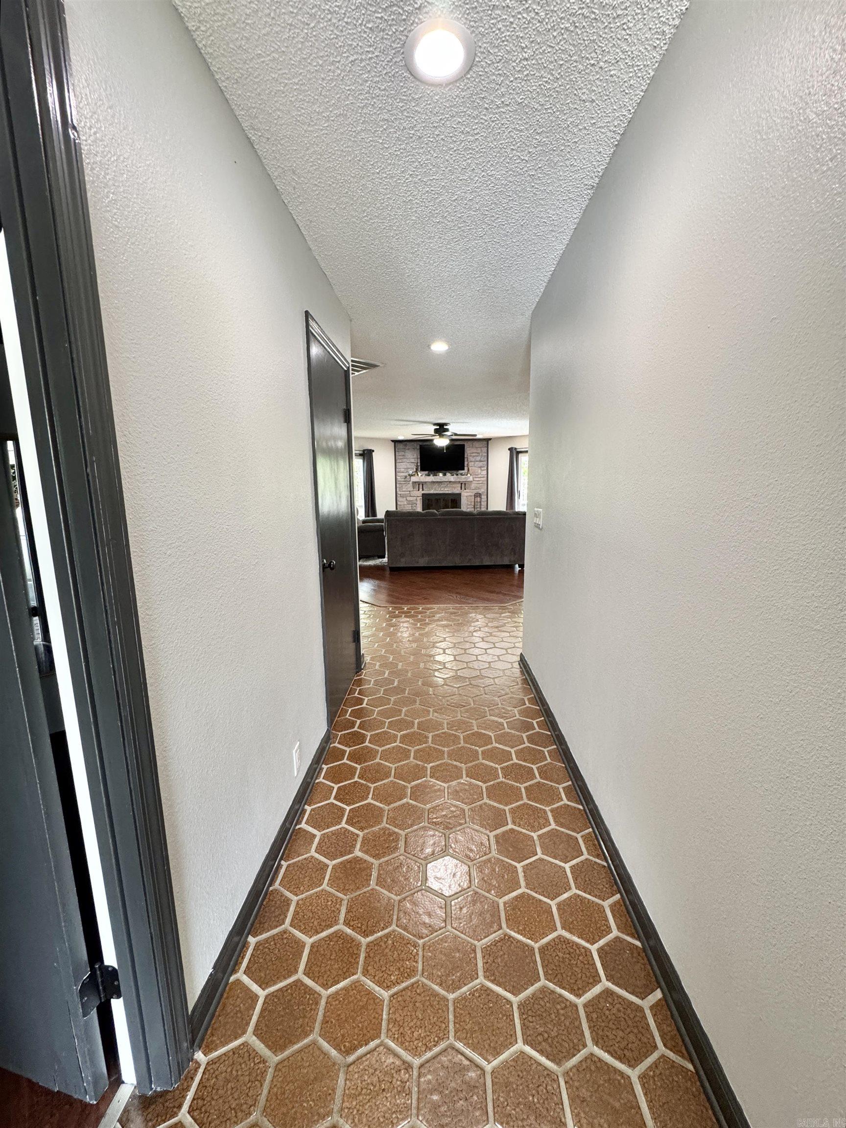 25 Alba Place Property Photo 3