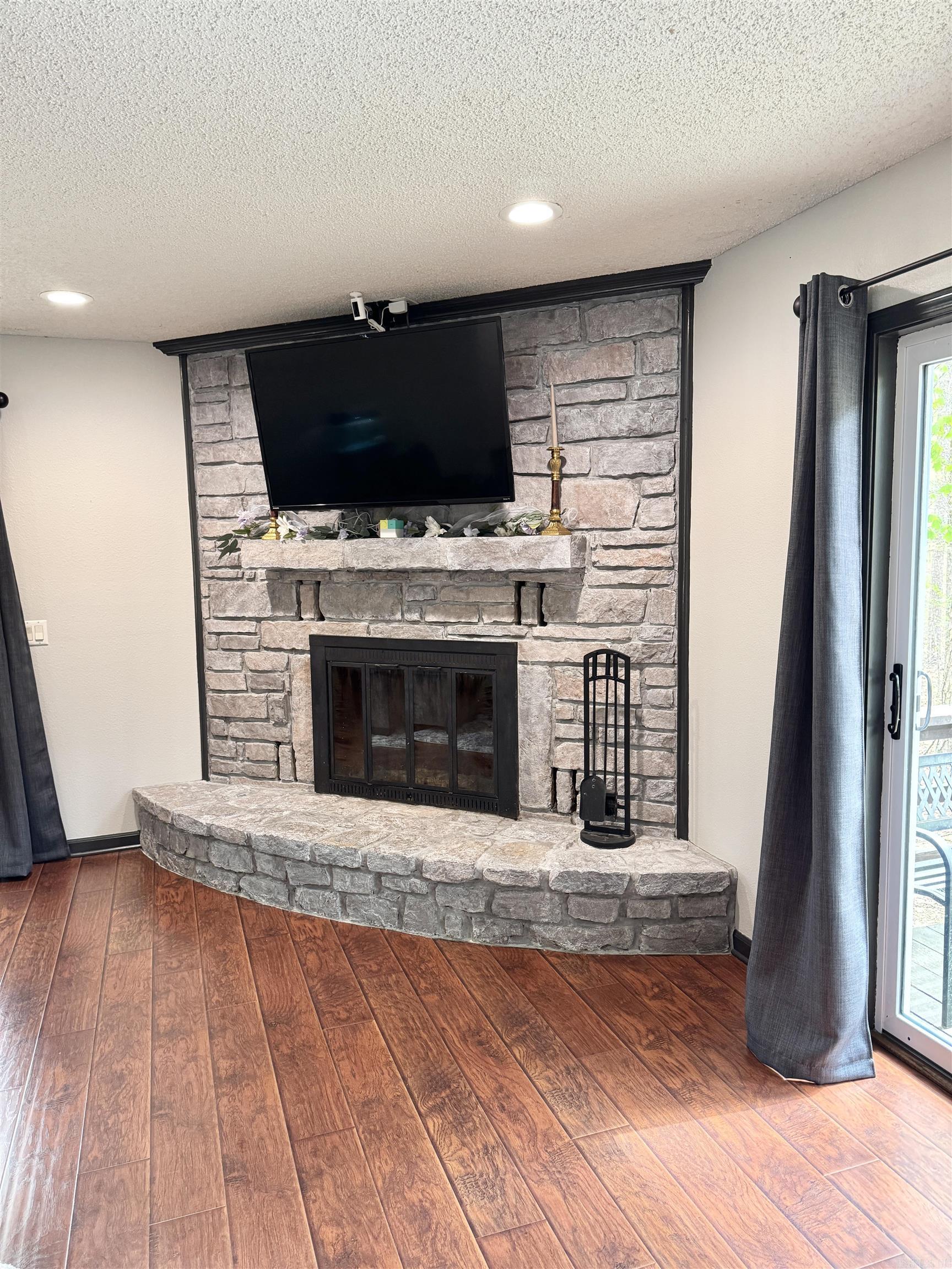 25 Alba Place Property Photo 5
