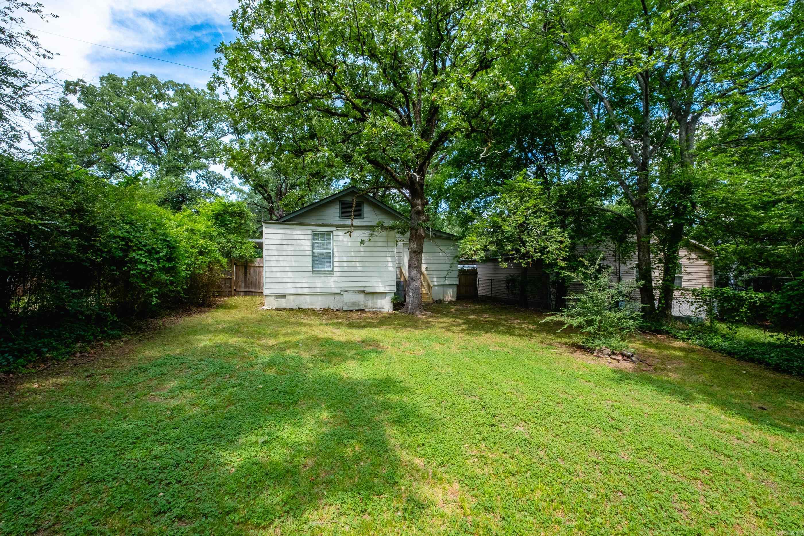 715 Maple Street Property Photo 31