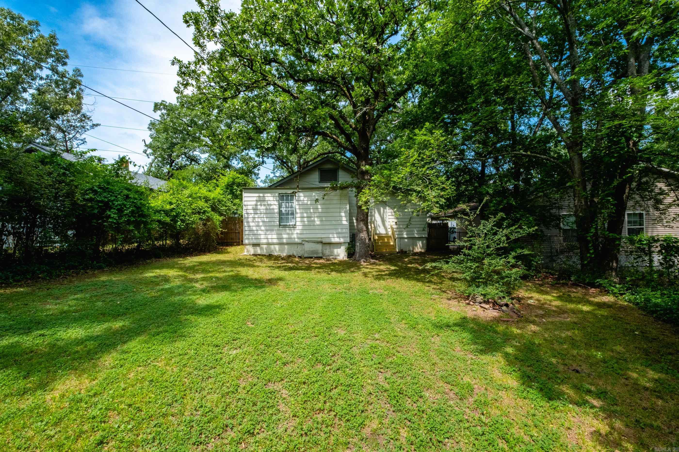 715 Maple Street Property Photo 32