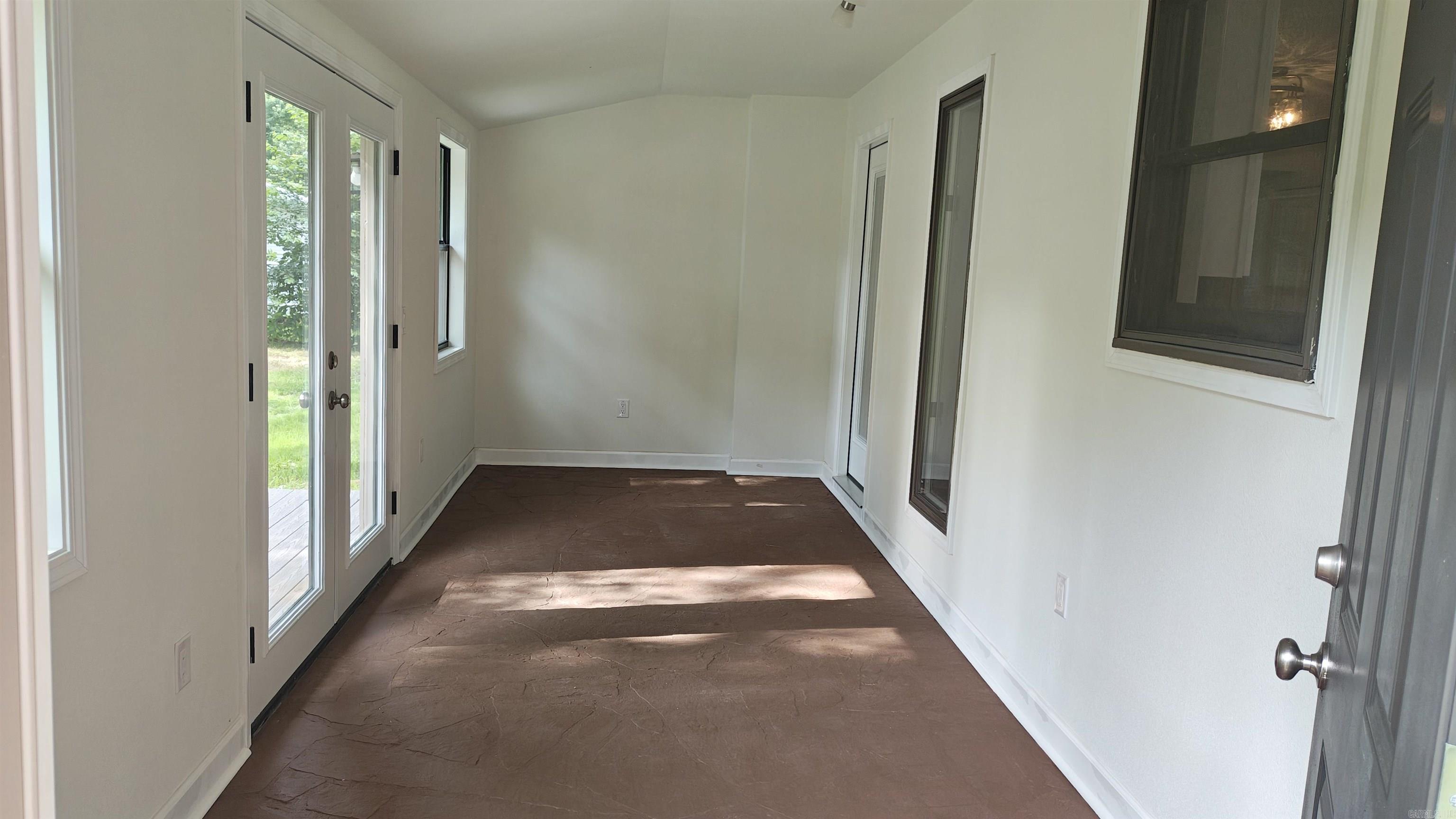 404 Maple Drive Property Photo 16