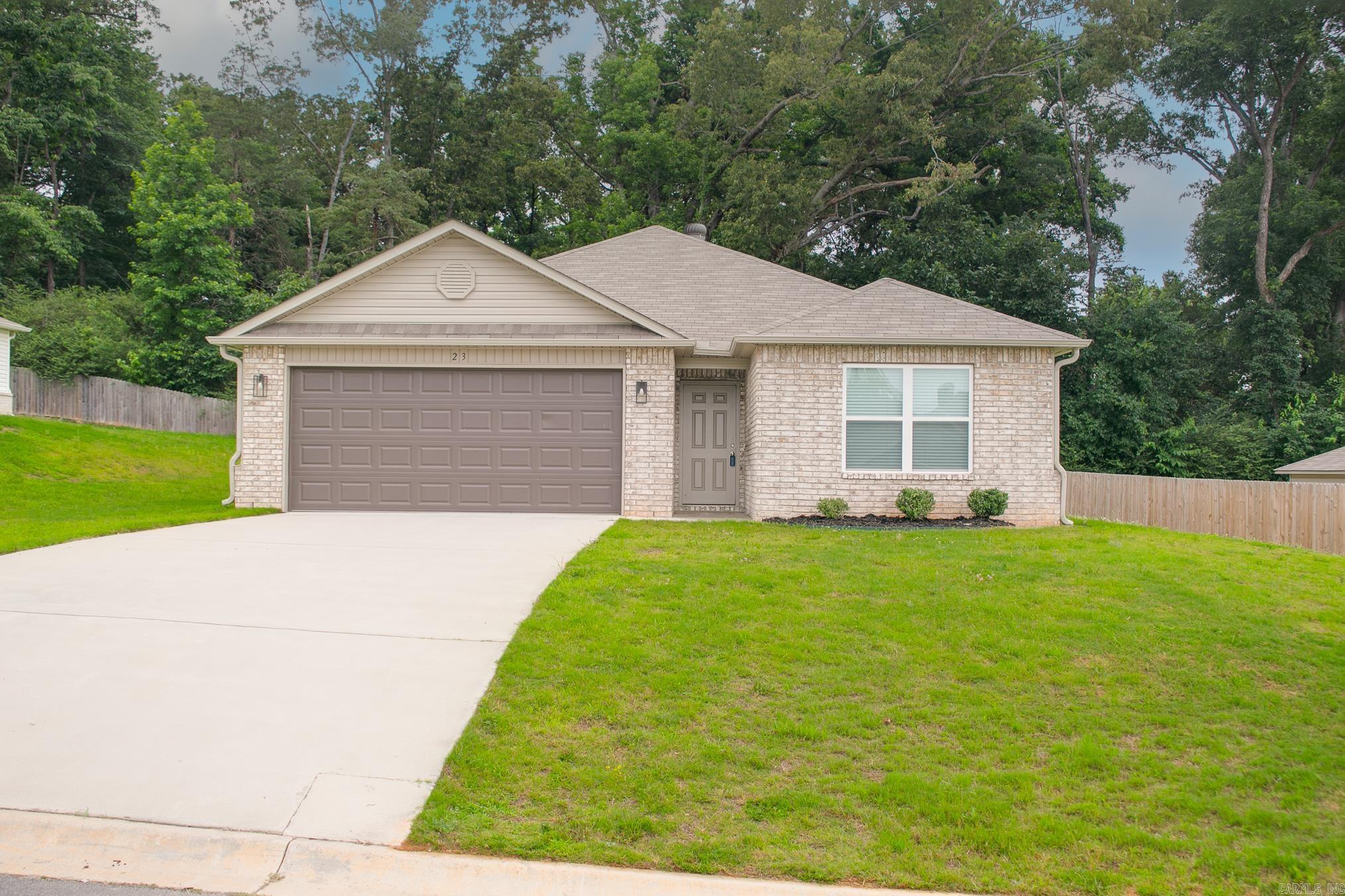 23 Erwin Drive Property Photo 1