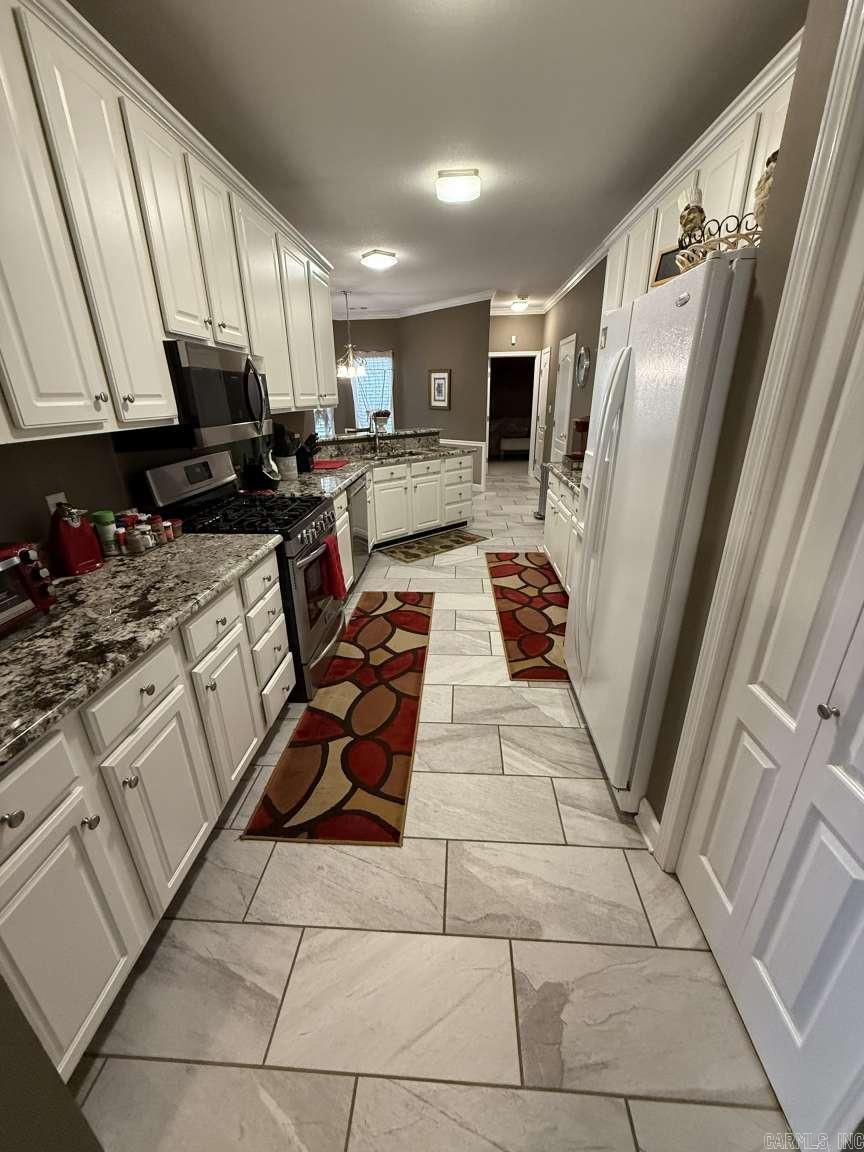 1800 Fox Meadow Lane Property Photo 9