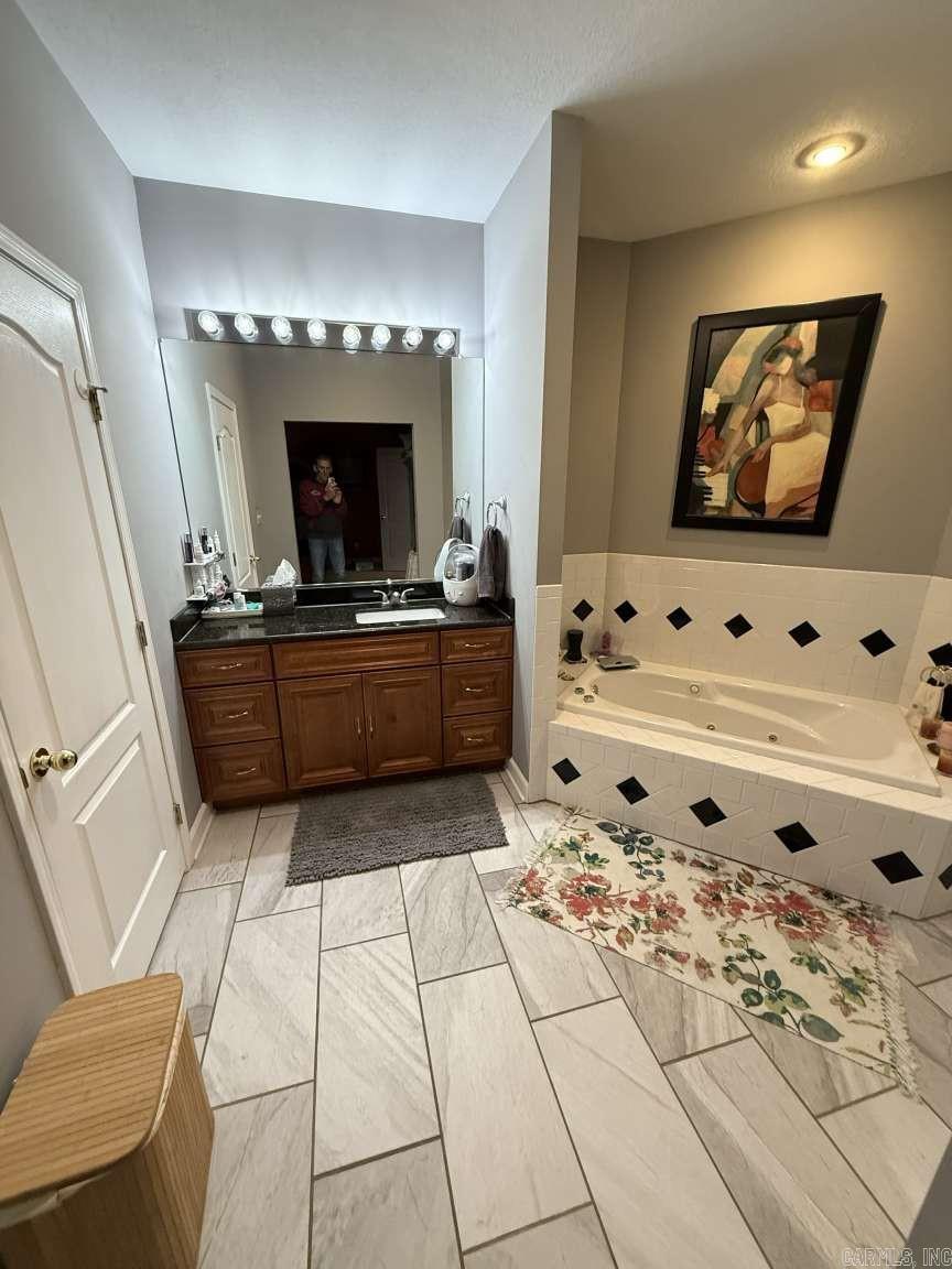 1800 Fox Meadow Lane Property Photo 19
