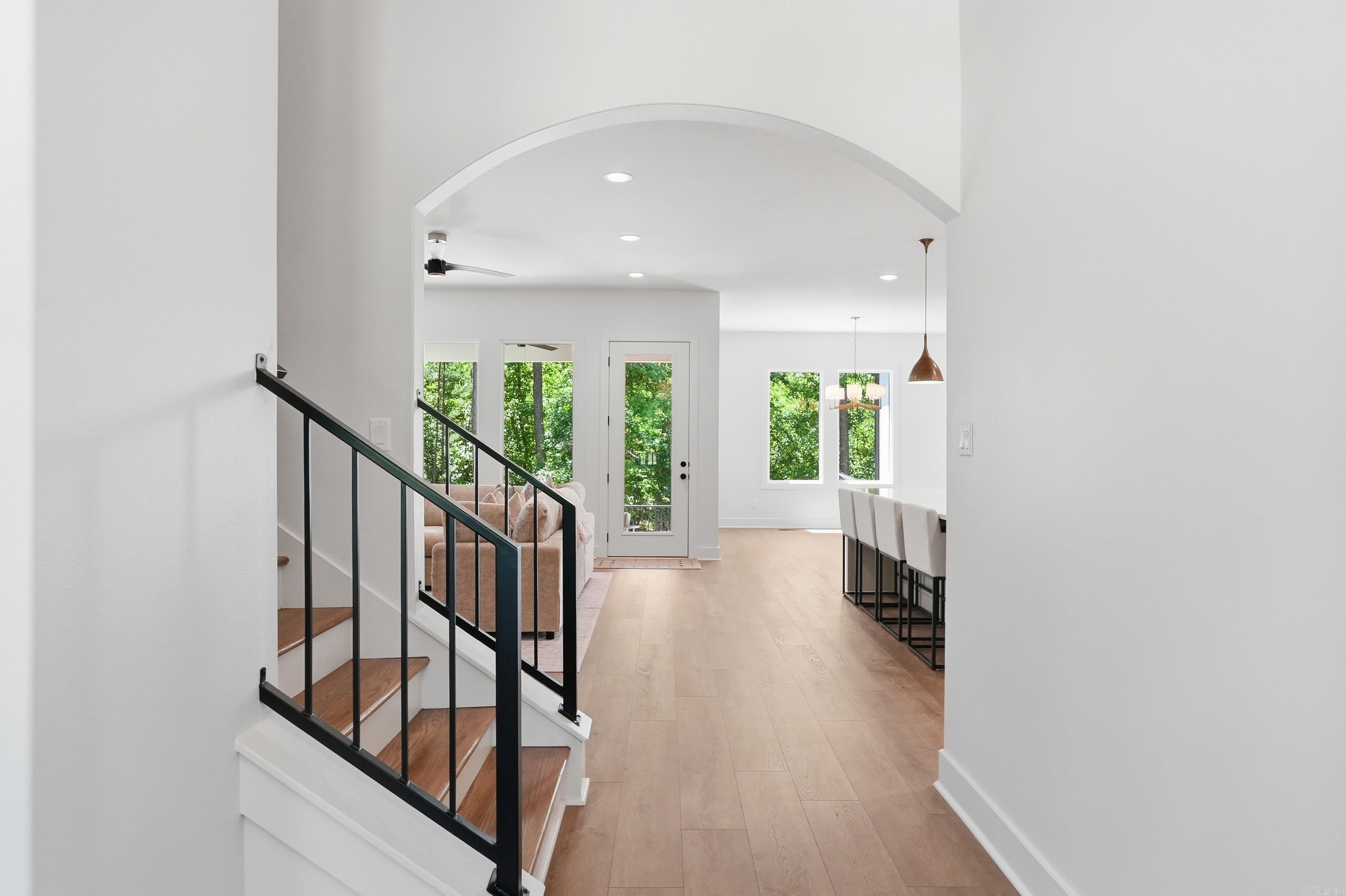 17105 Valley View Loop Property Photo 6