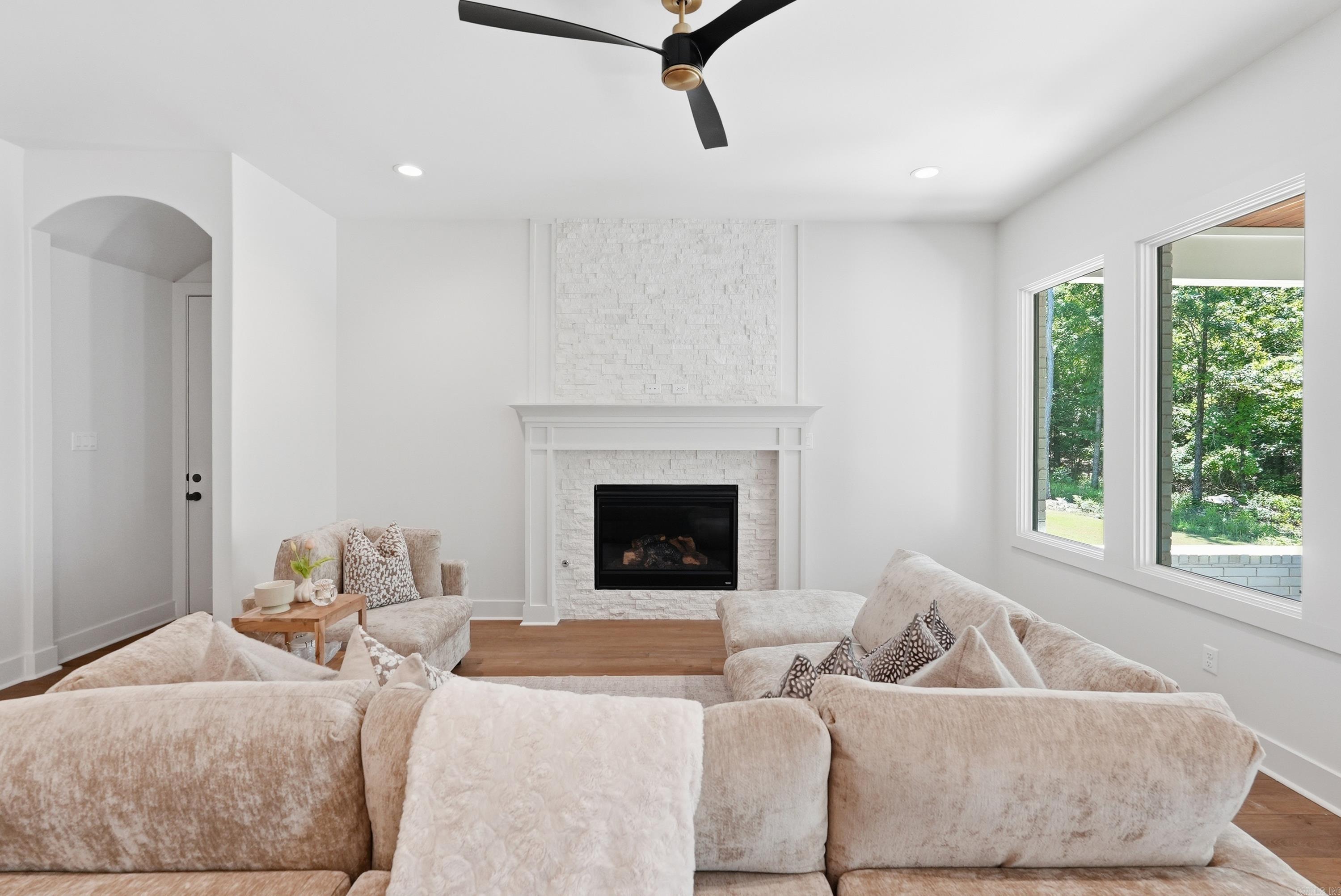 17105 Valley View Loop Property Photo 15