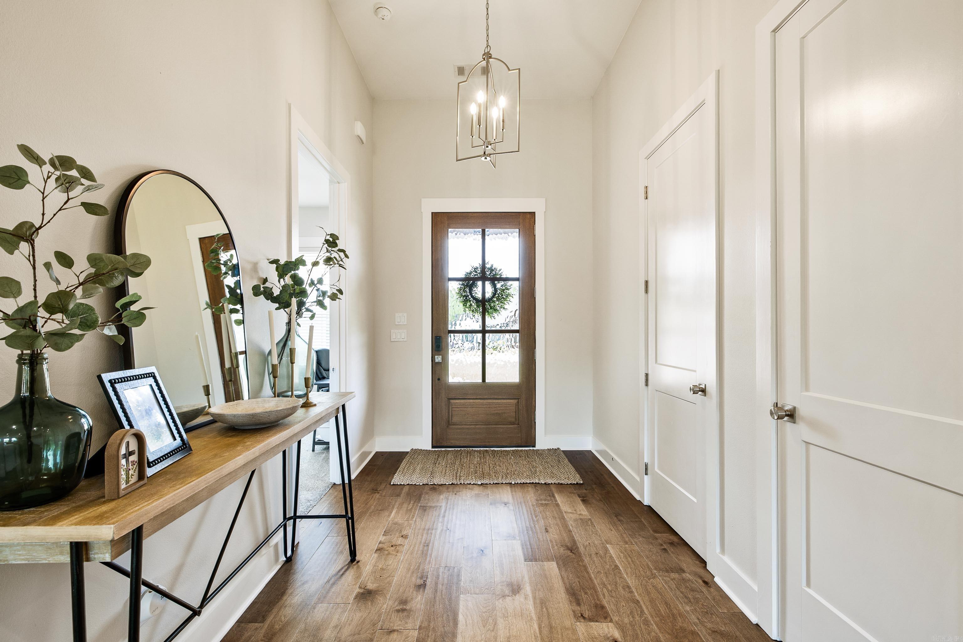 3016 Vincintage Cove Property Photo 5