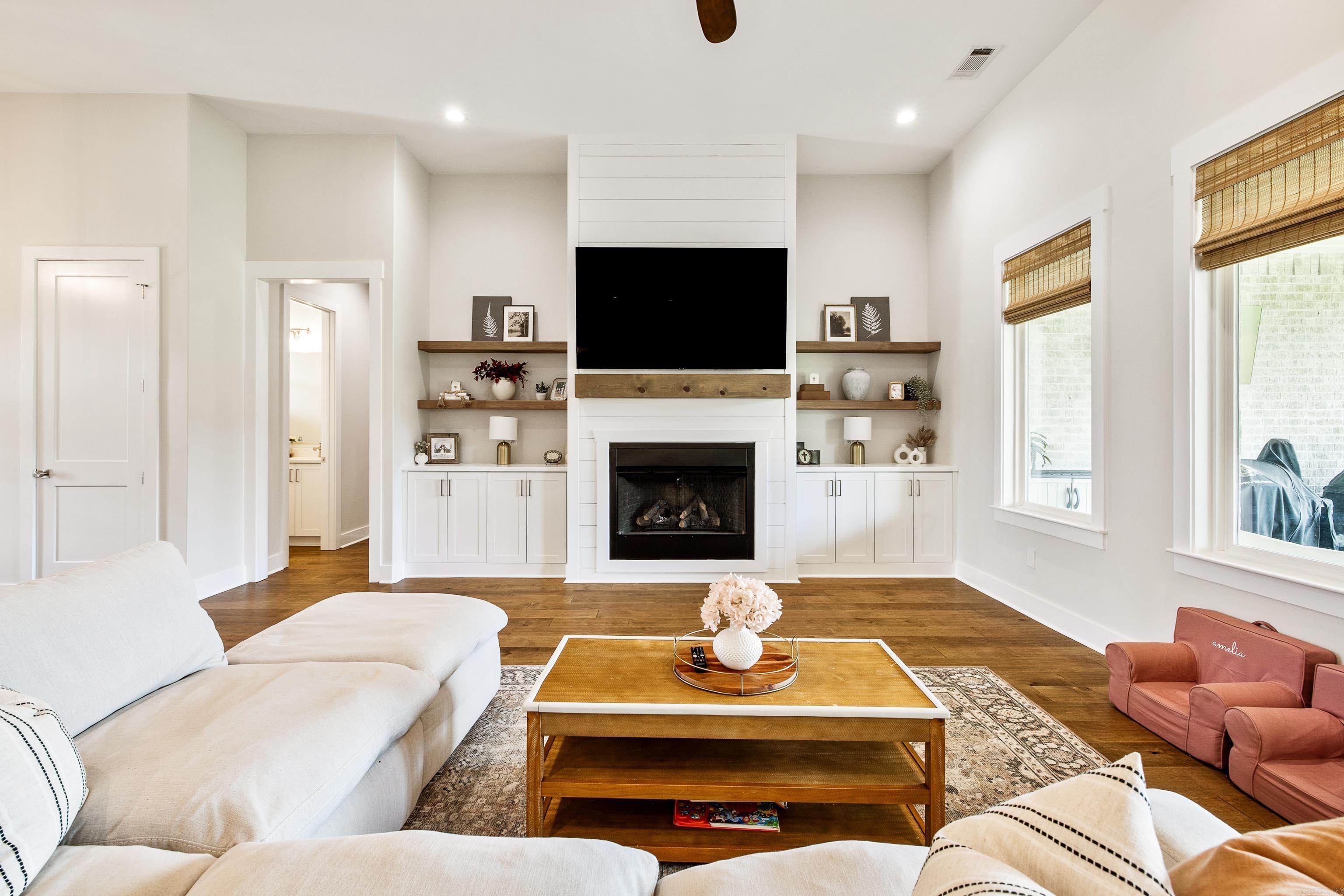 3016 Vincintage Cove Property Photo 10