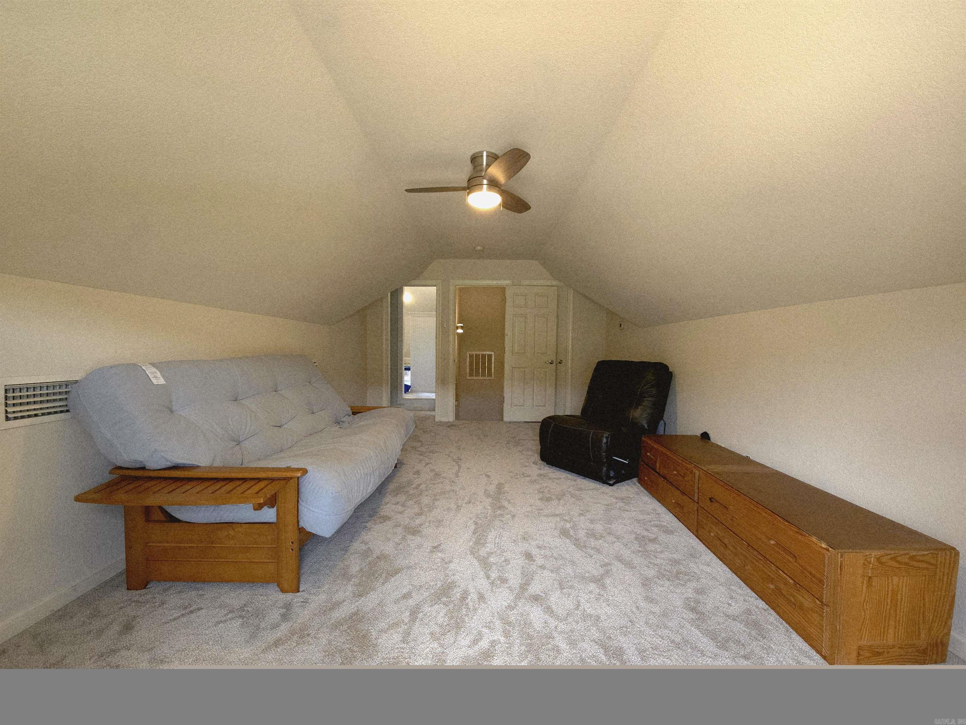 76 Lakeland Dr Property Photo 19