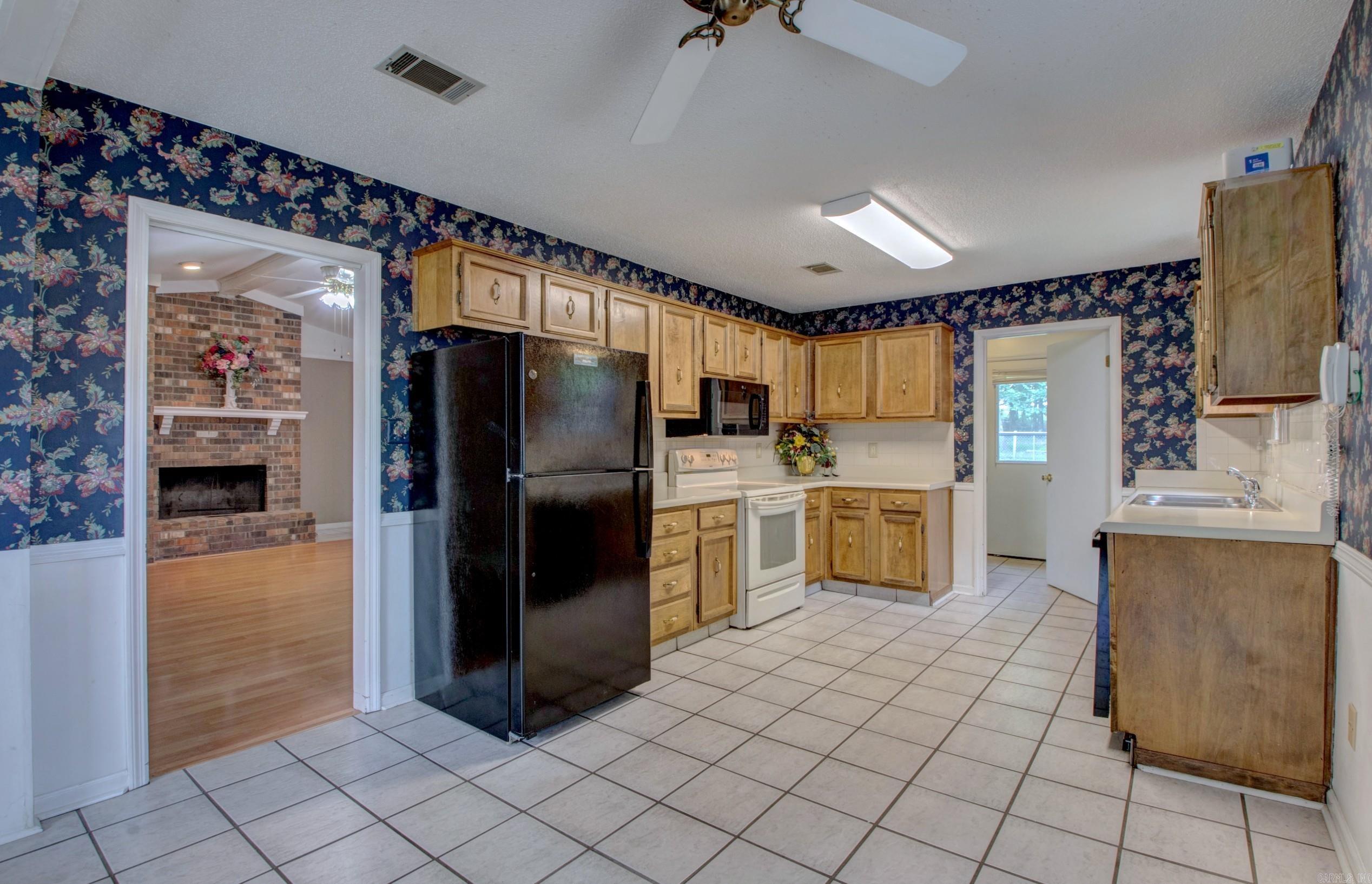 20 Fox Run Drive Property Photo 17