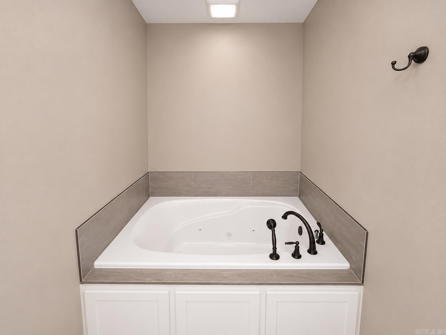 1364 Cr 3561 Property Photo 9