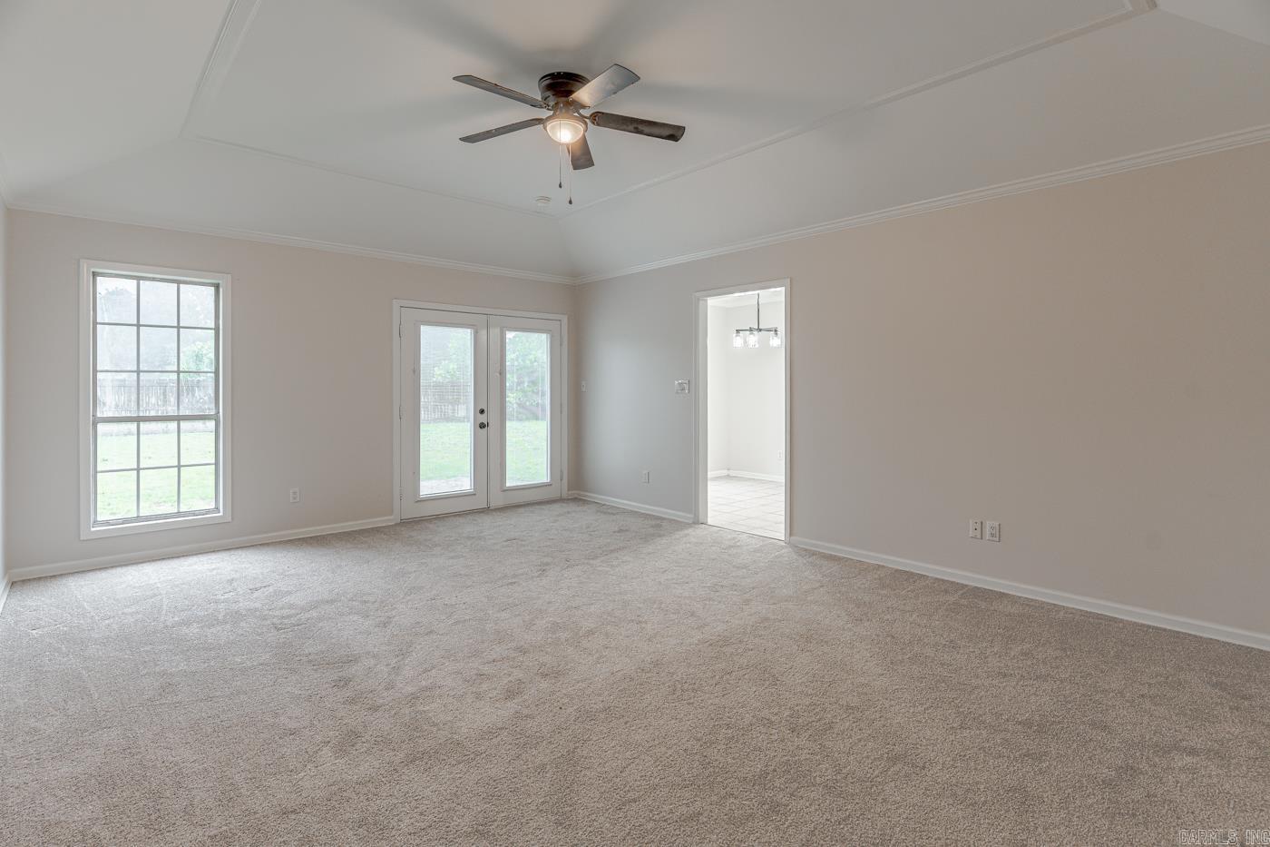 504 Honeysuckle Lane Property Photo 7