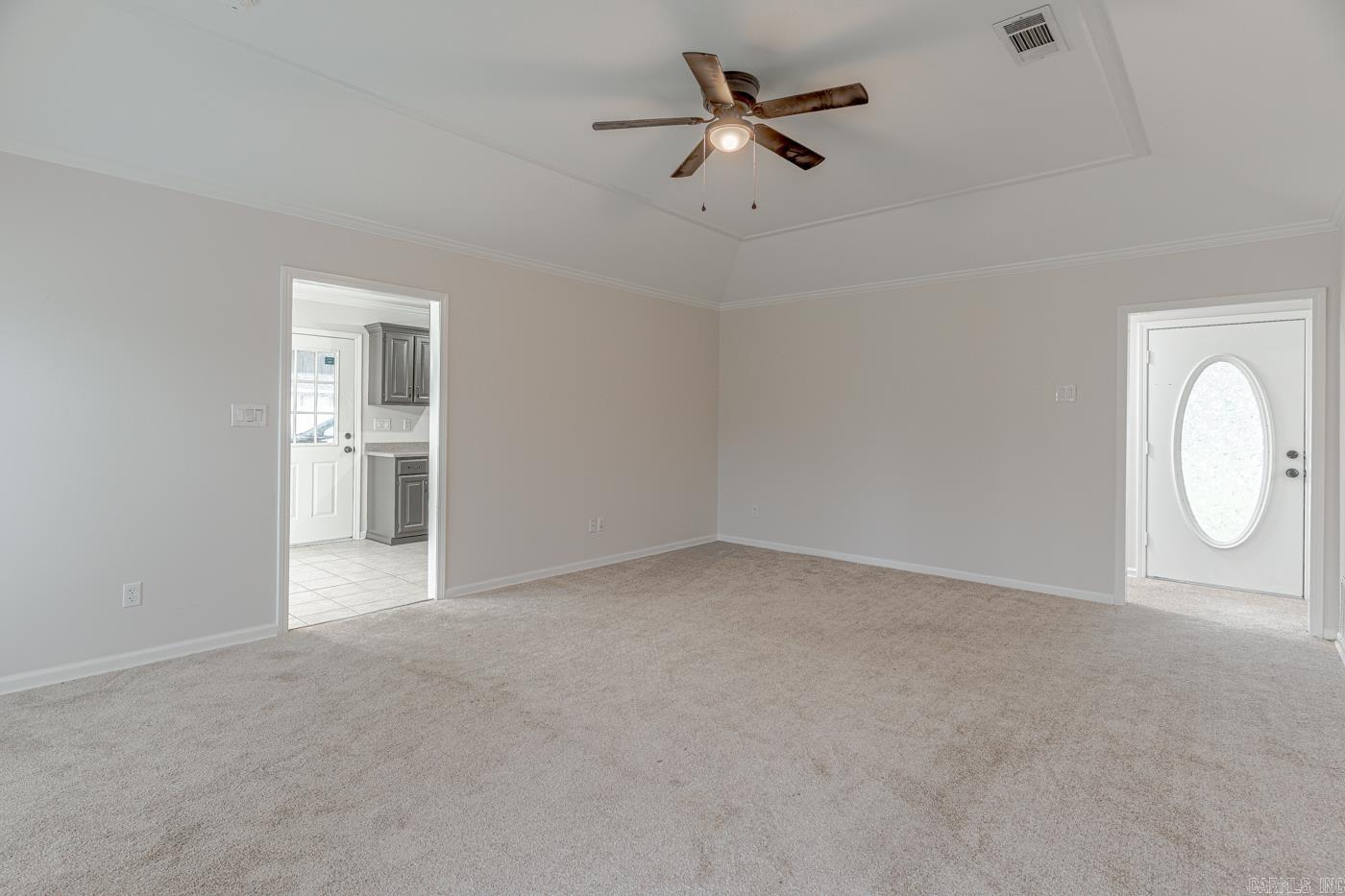 504 Honeysuckle Lane Property Photo 8