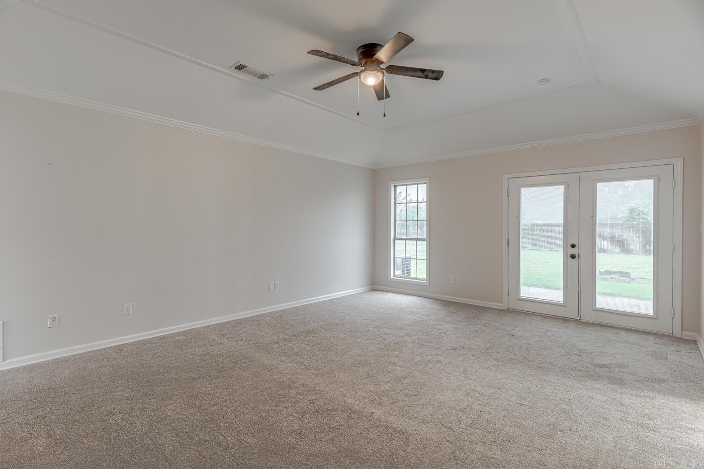 504 Honeysuckle Lane Property Photo 9