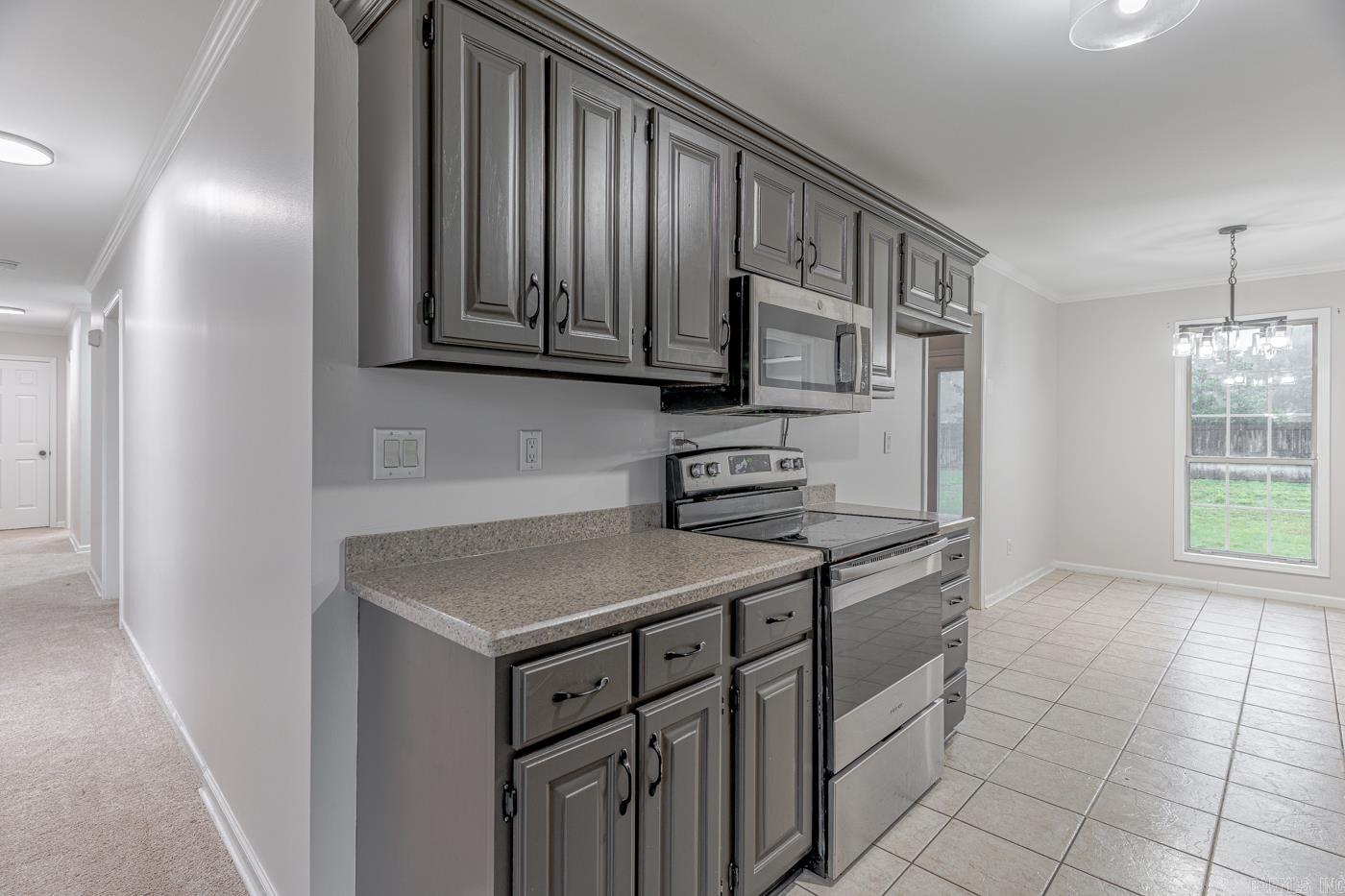 504 Honeysuckle Lane Property Photo 15