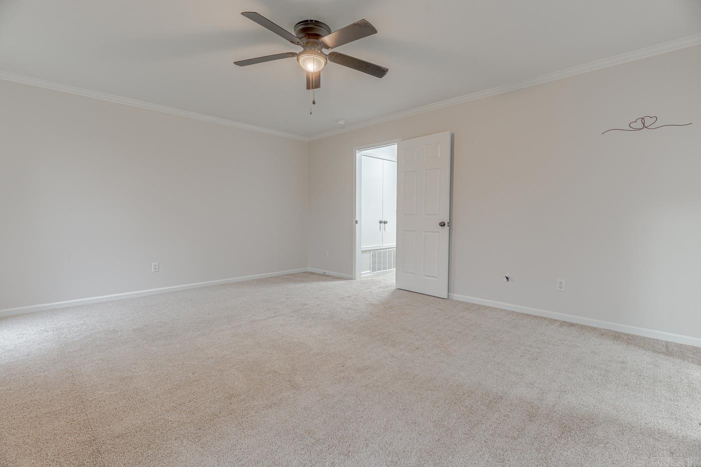 504 Honeysuckle Lane Property Photo 19