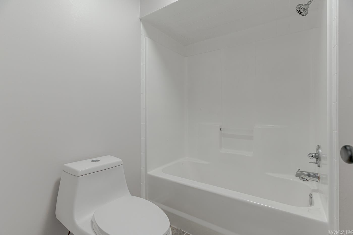 504 Honeysuckle Lane Property Photo 21