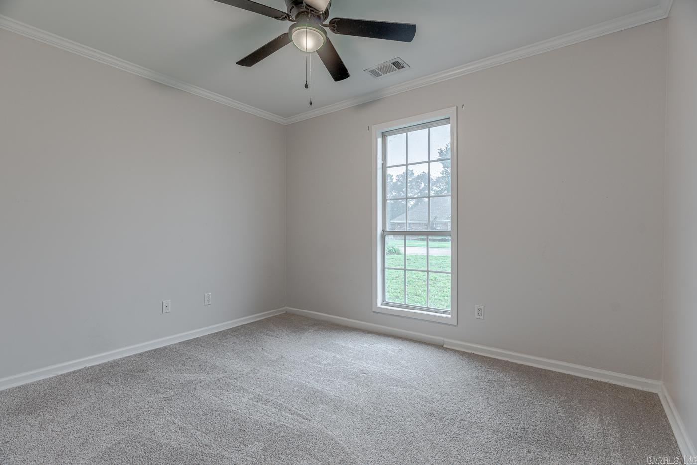 504 Honeysuckle Lane Property Photo 23