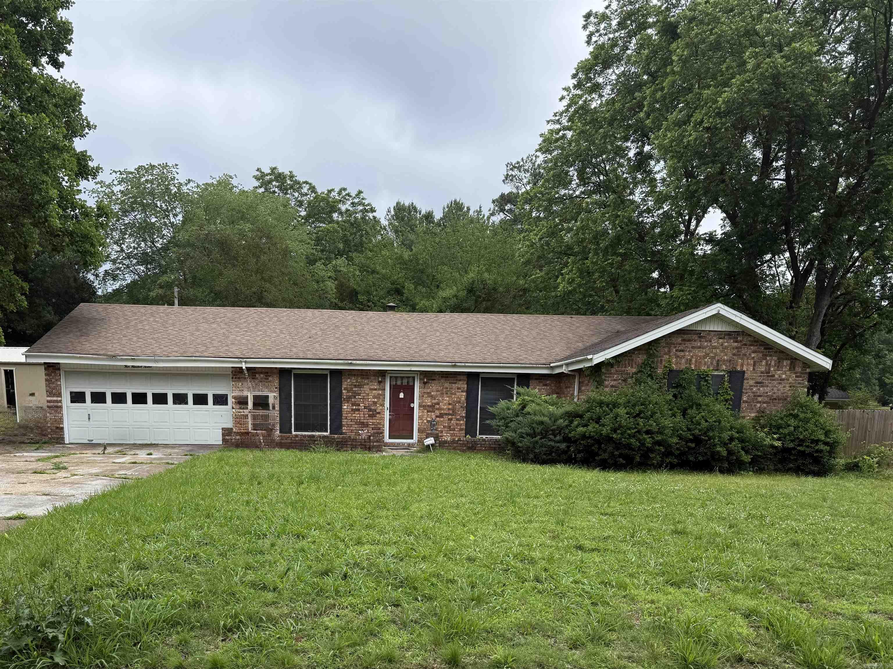 412 Calvert Road Property Photo 1