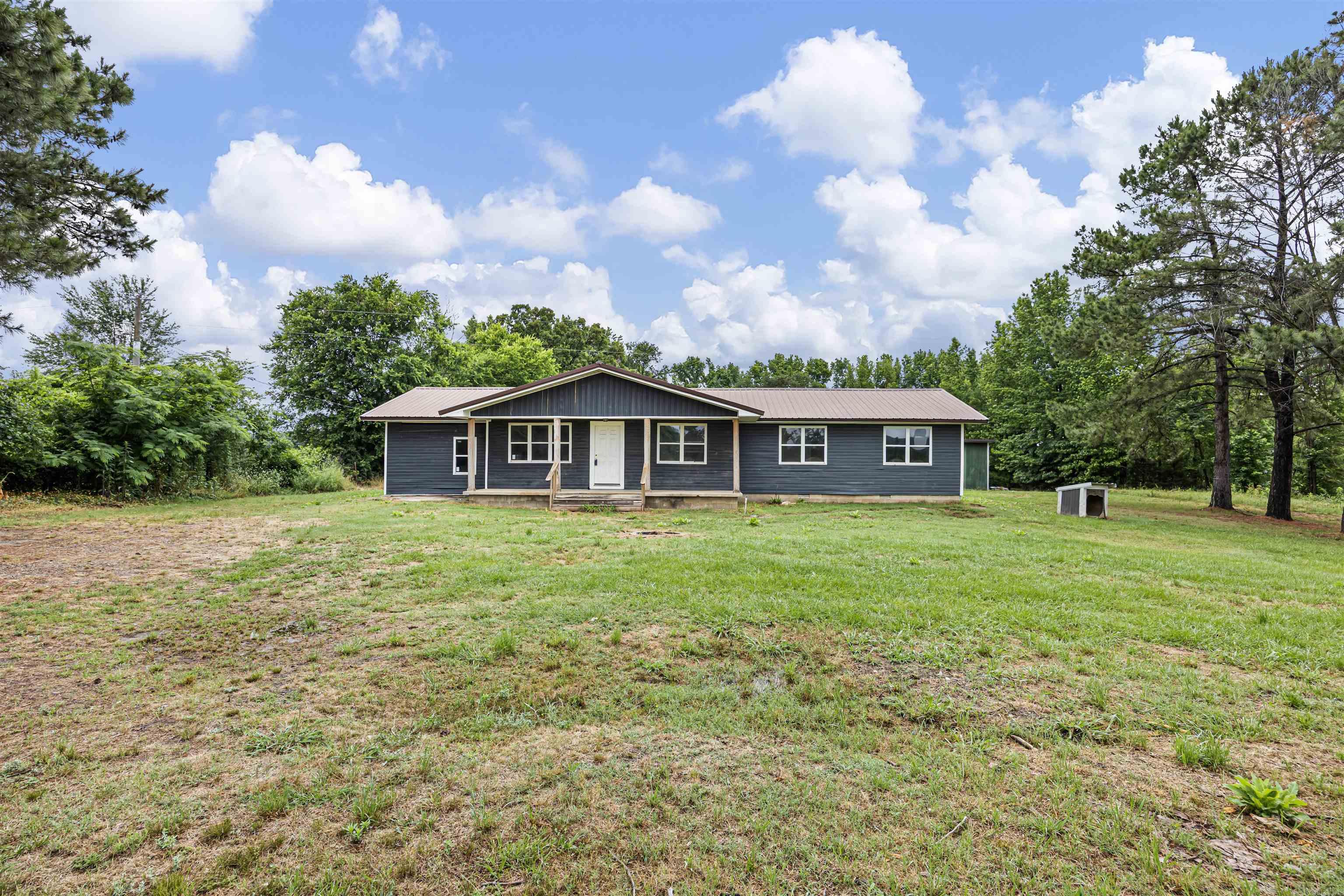70 Scott Drive Property Photo 2