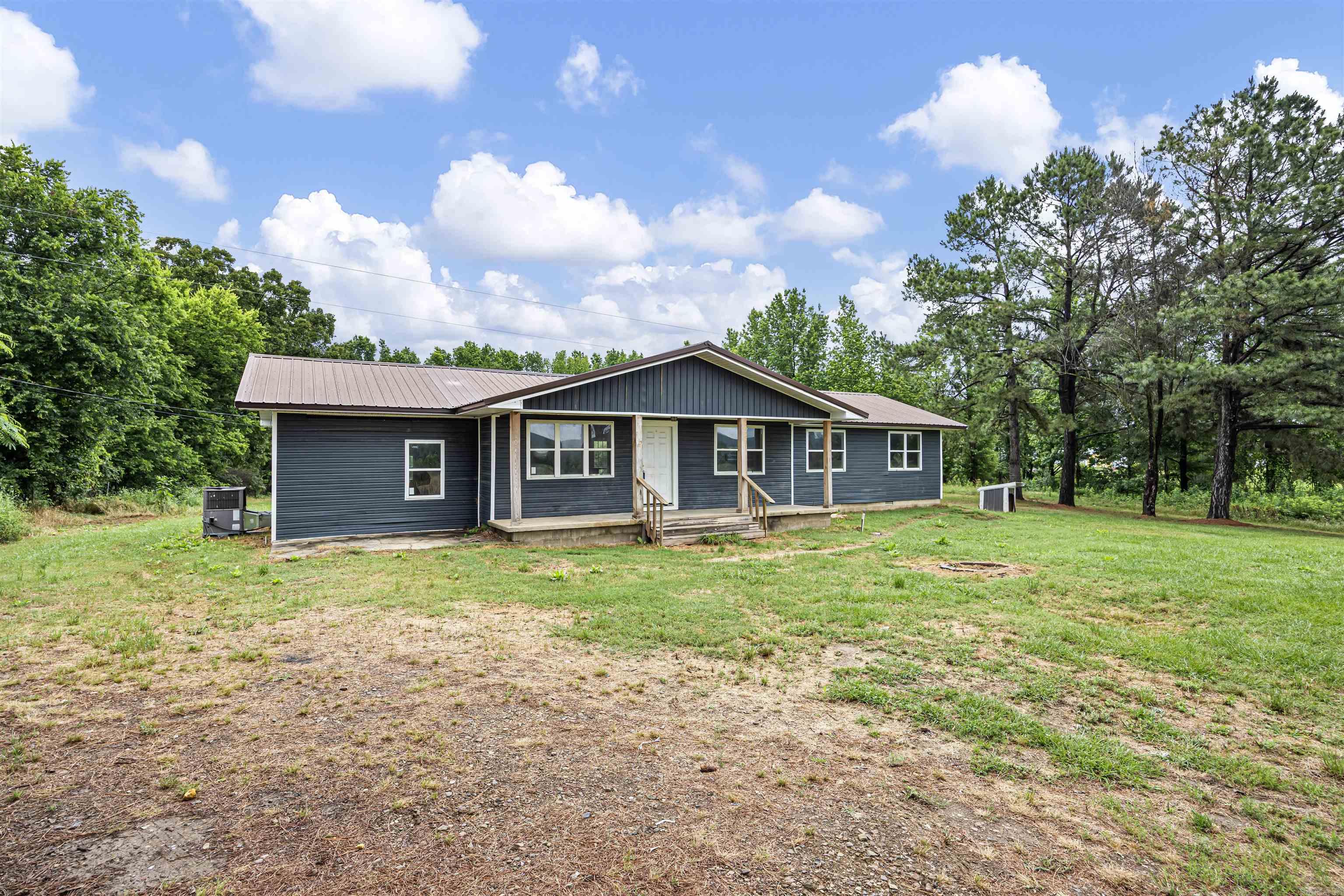 70 Scott Drive Property Photo 3