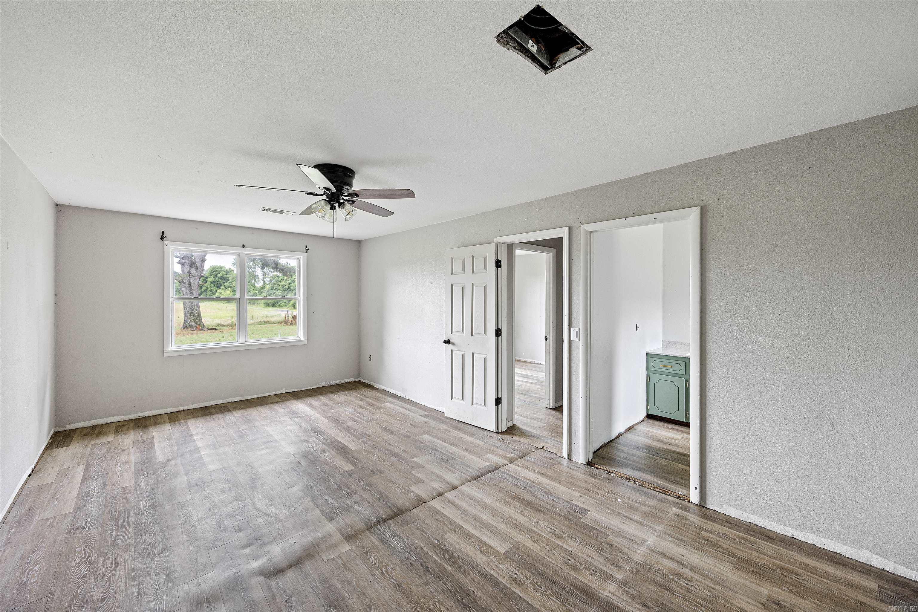 70 Scott Drive Property Photo 23