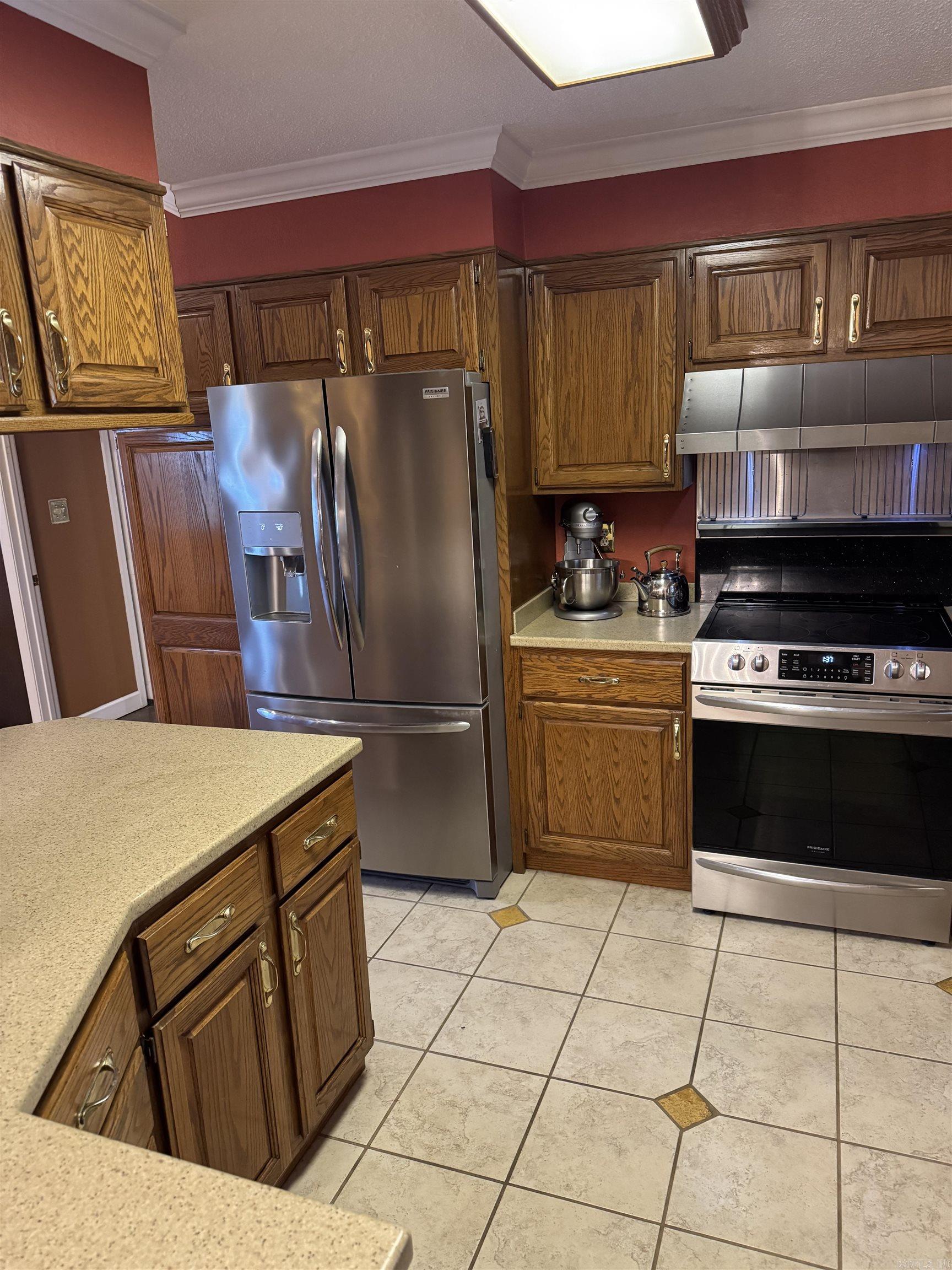 7719 Logan Ln Property Photo 6