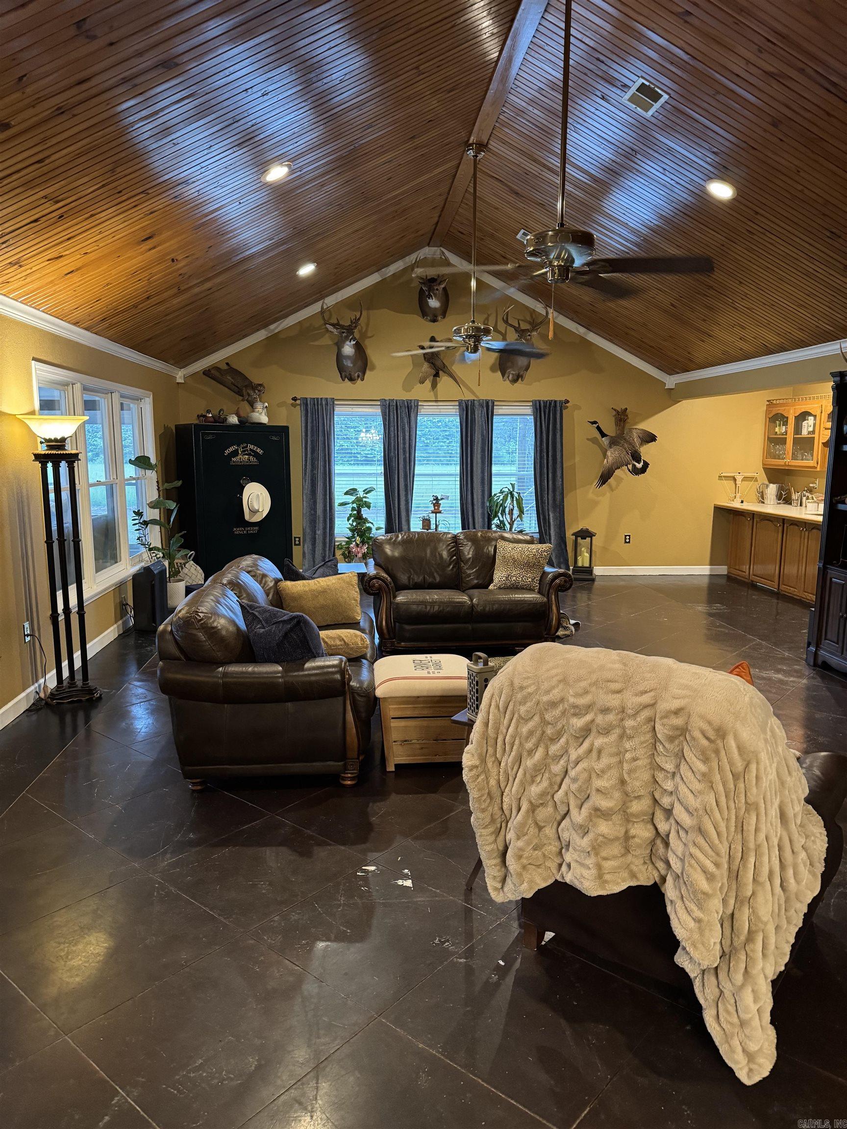 7719 Logan Ln Property Photo 14