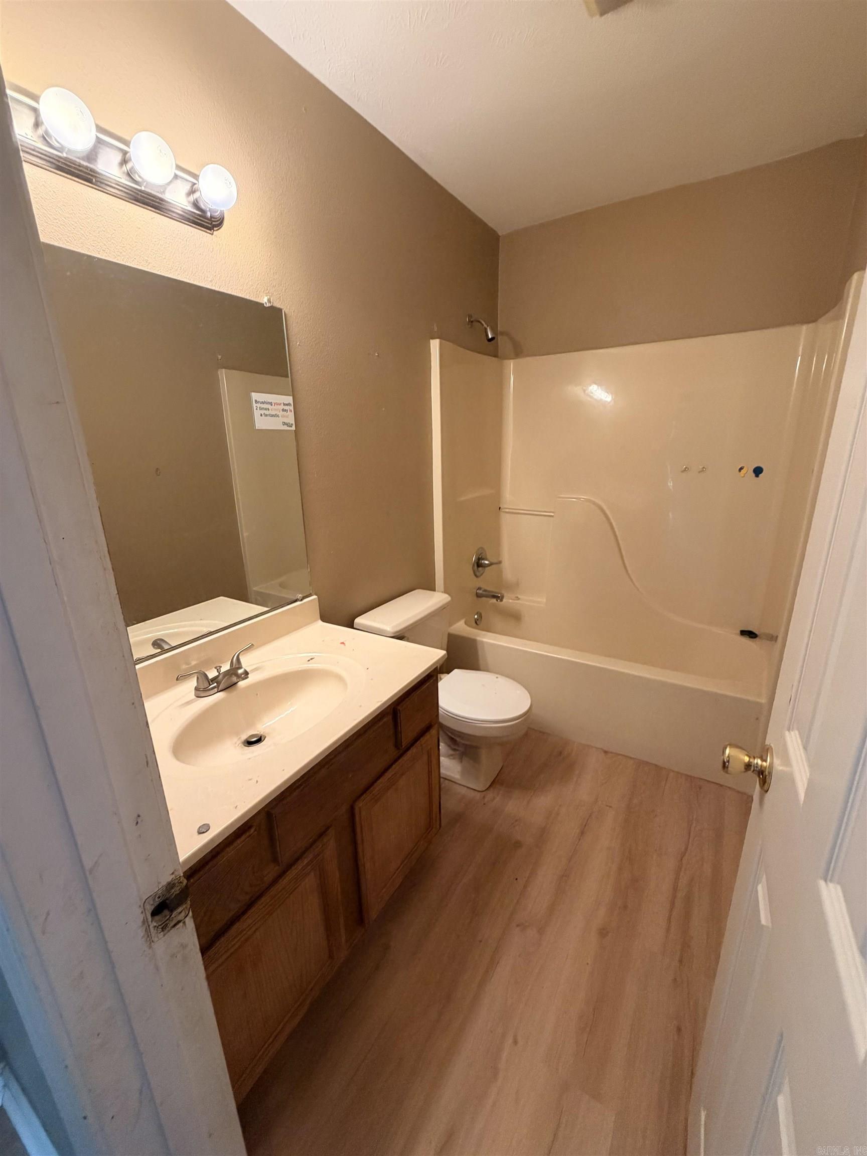2575 Winchester Drive Property Photo 13