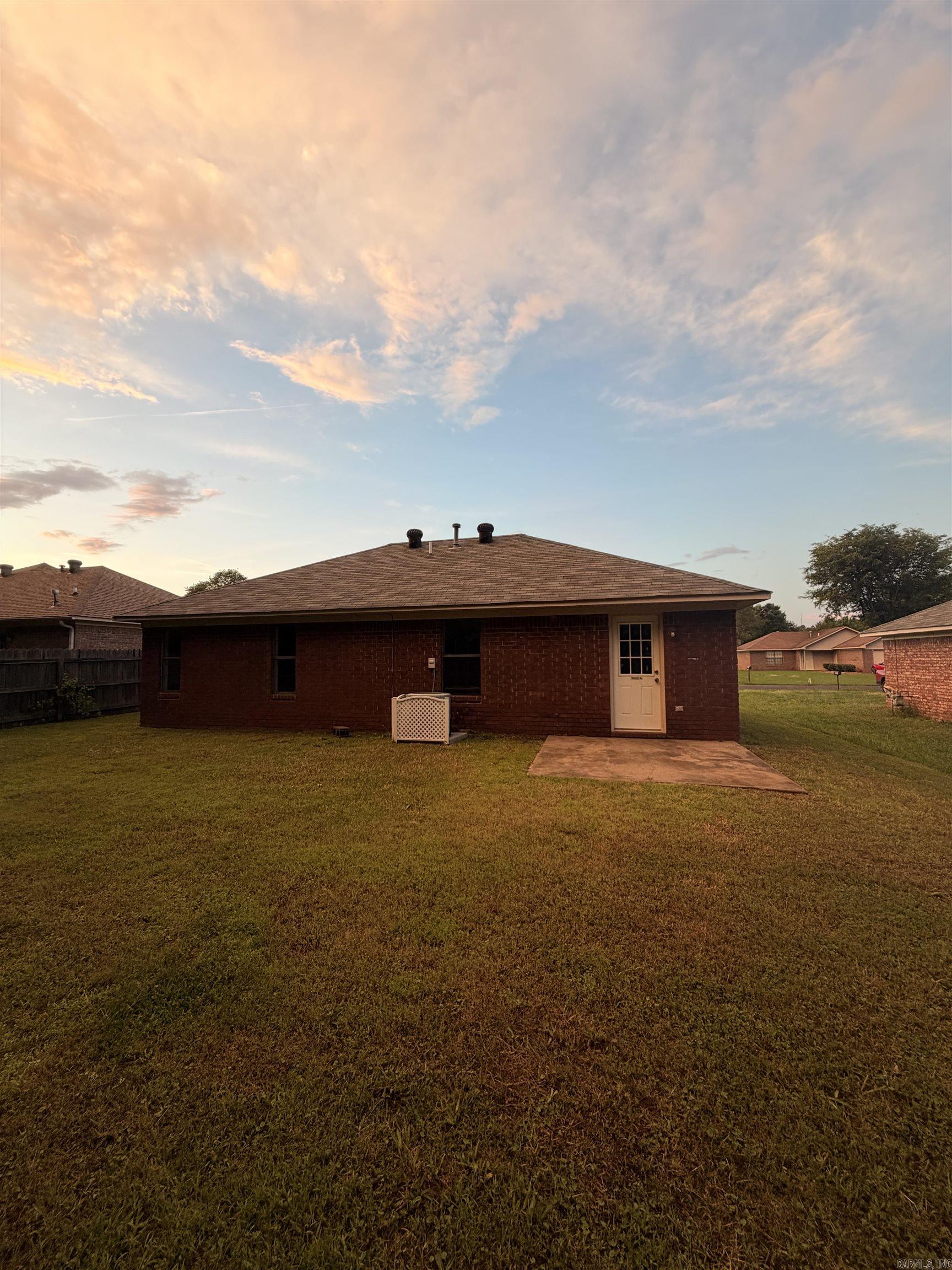 2575 Winchester Drive Property Photo 20