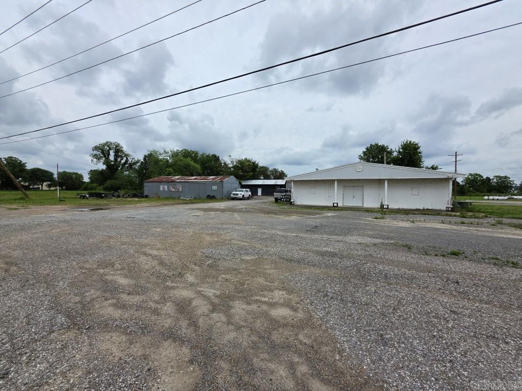 1426 & 1430 Falls Blvd Property Photo 2