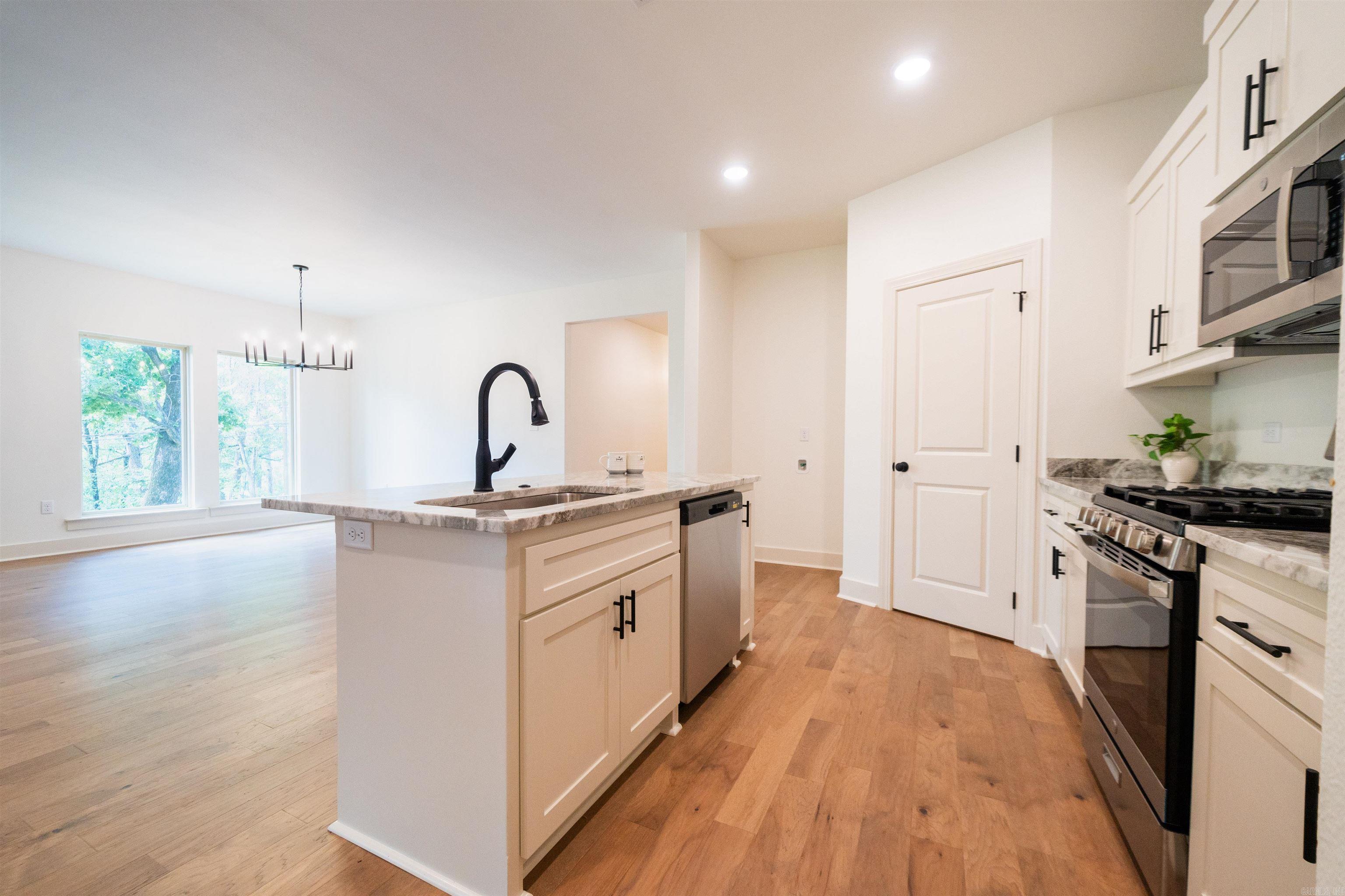 1115 Nix Road Property Photo 6