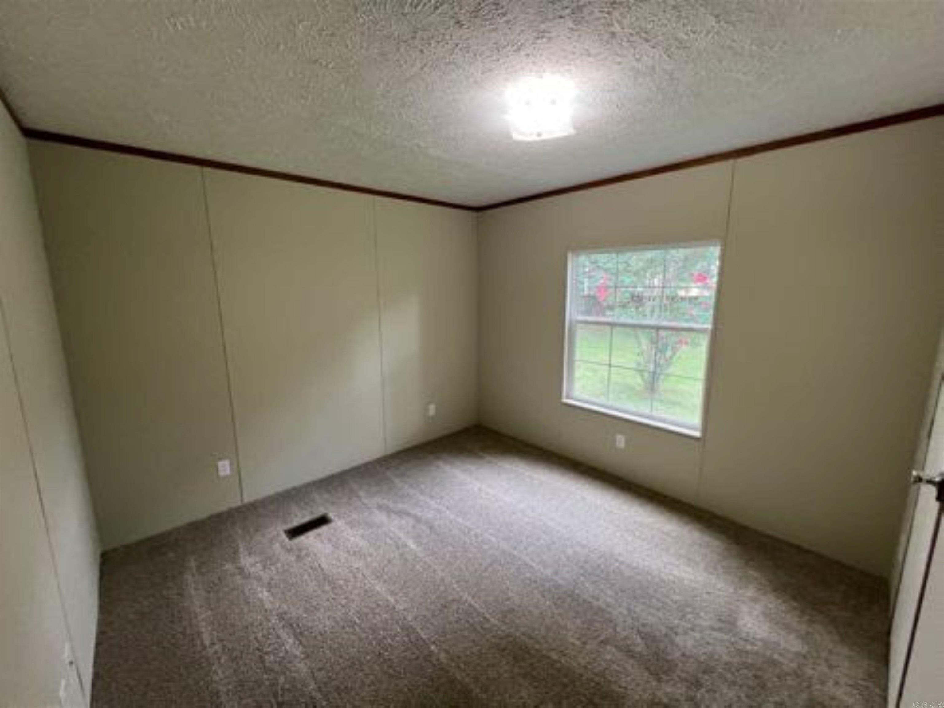 216 N Columbia Property Photo 14