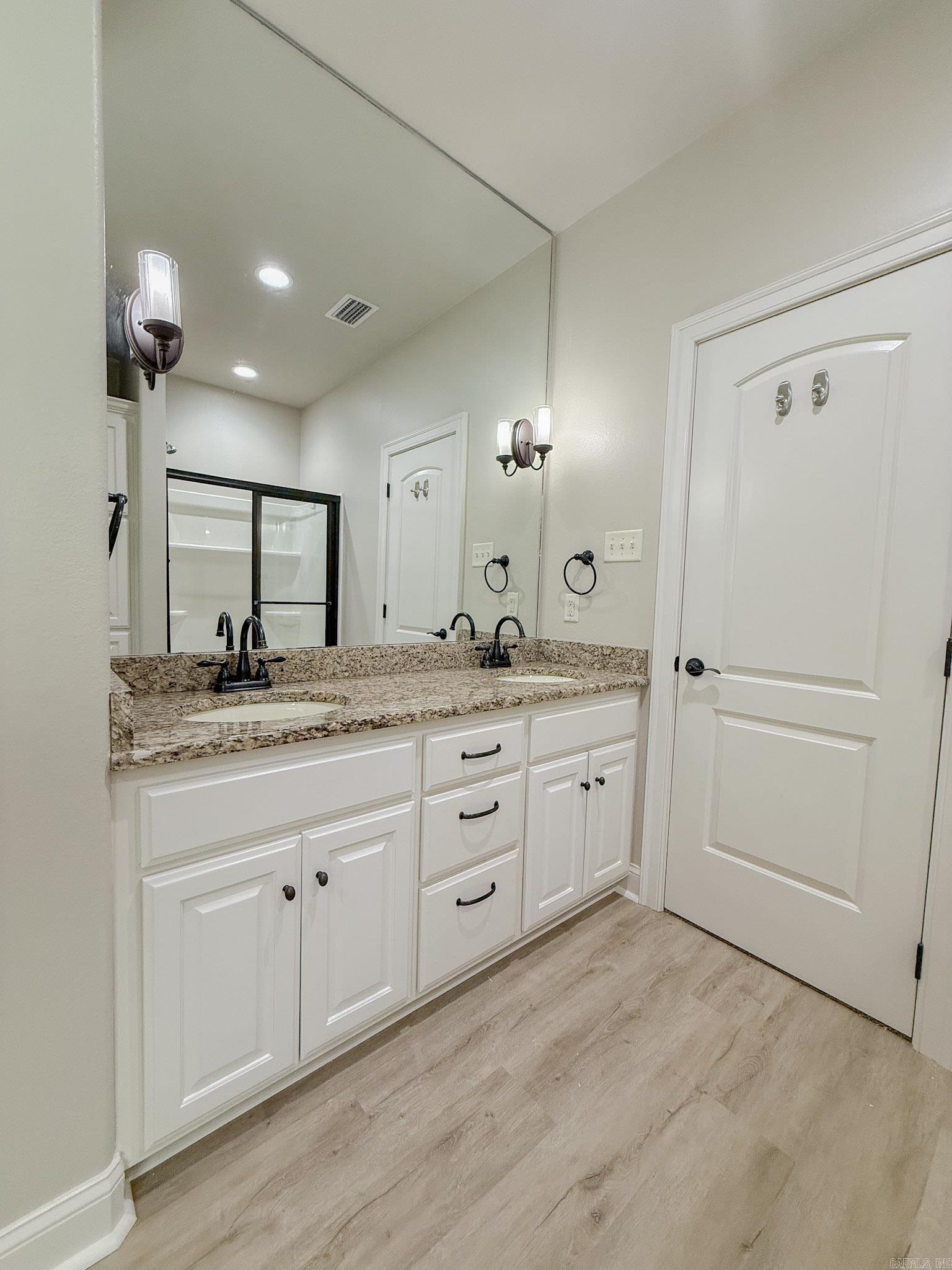 1255 Turnberry Drive Property Photo 10