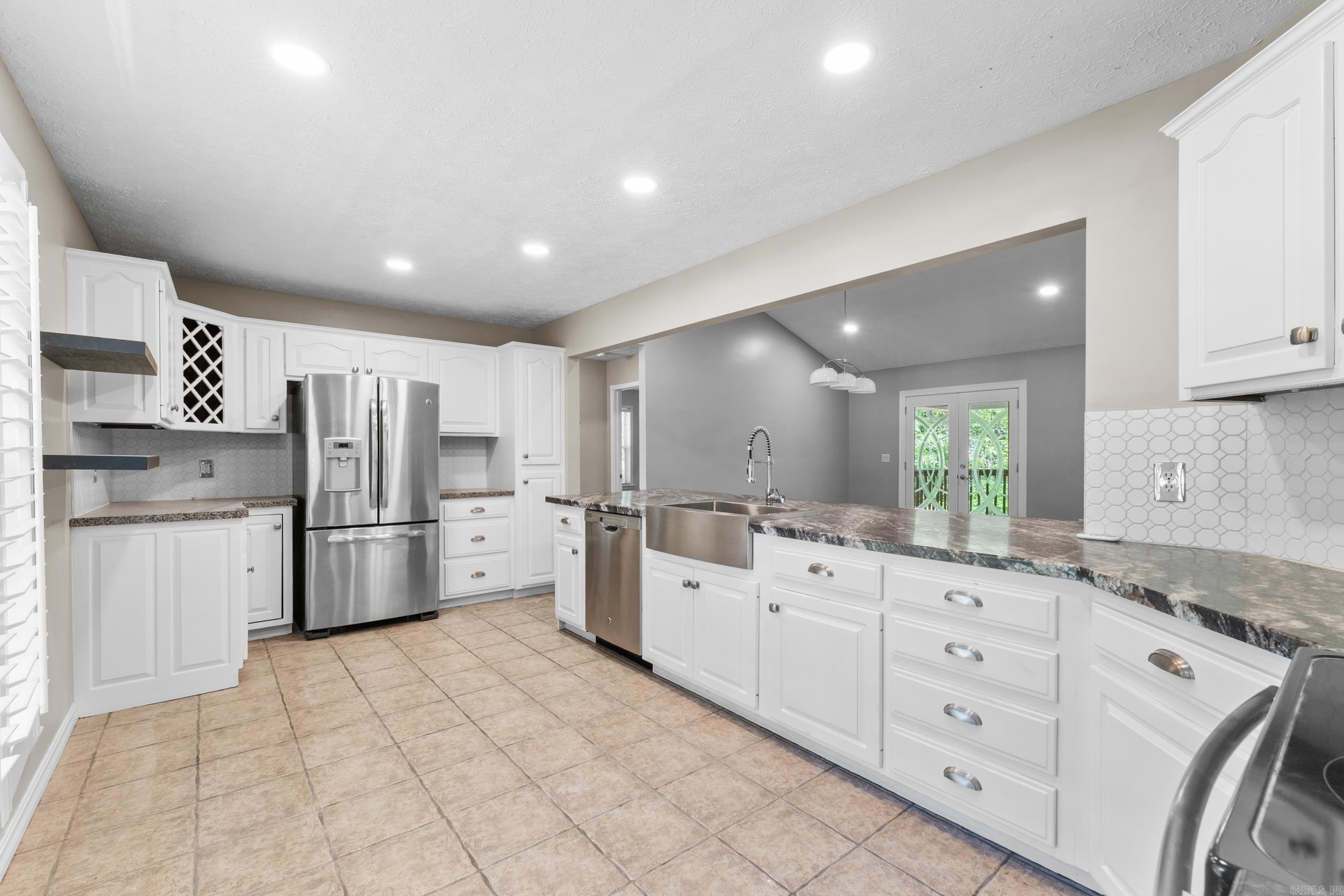 96 Woodcreek Court Property Photo 10