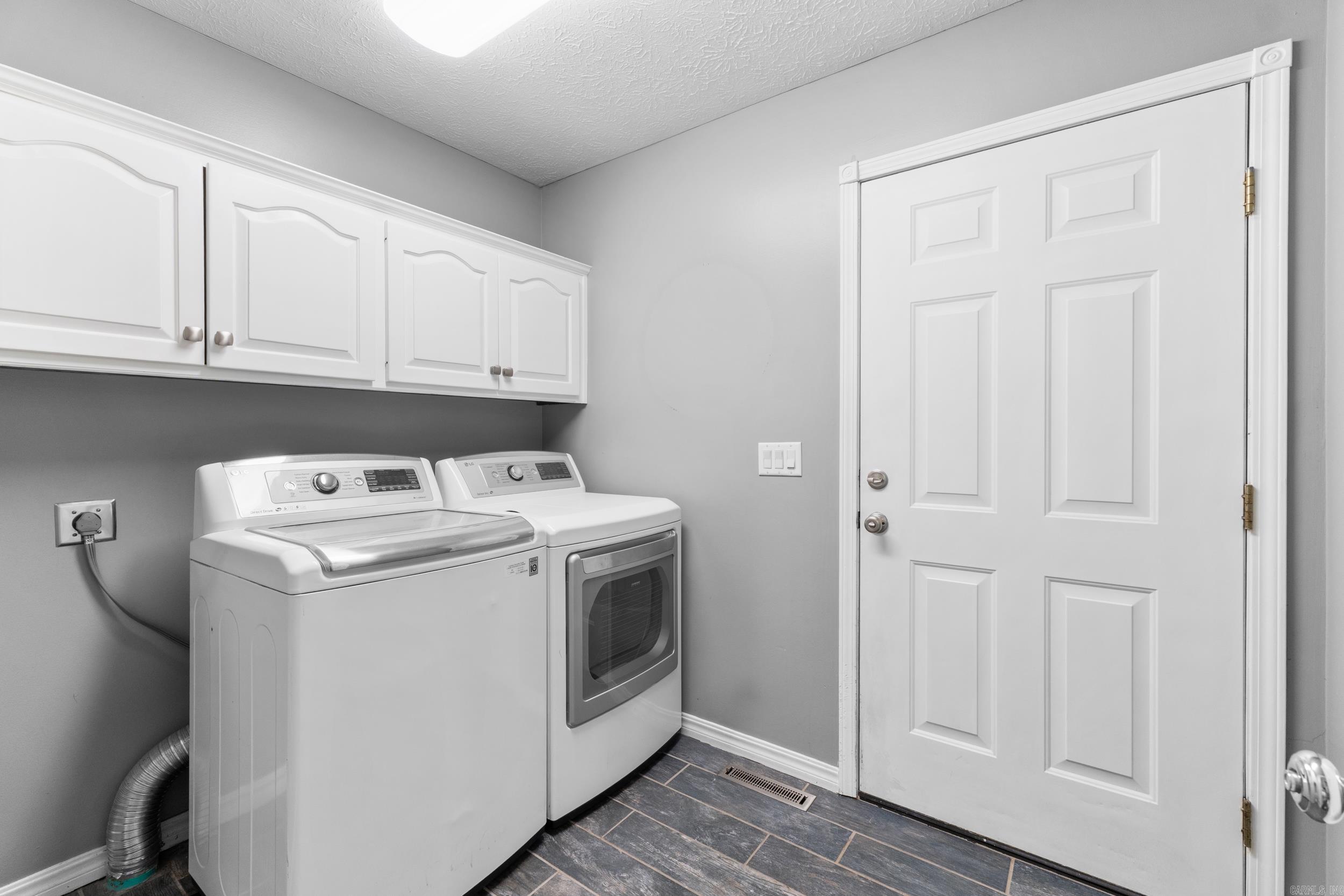 96 Woodcreek Court Property Photo 25