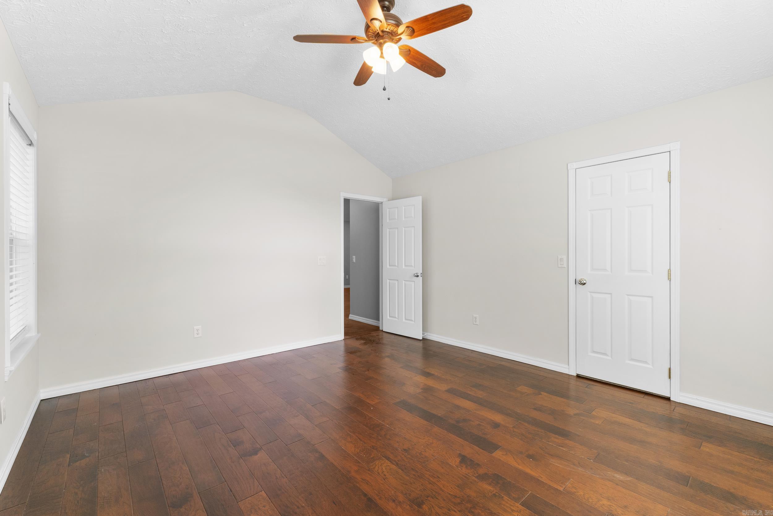 96 Woodcreek Court Property Photo 28