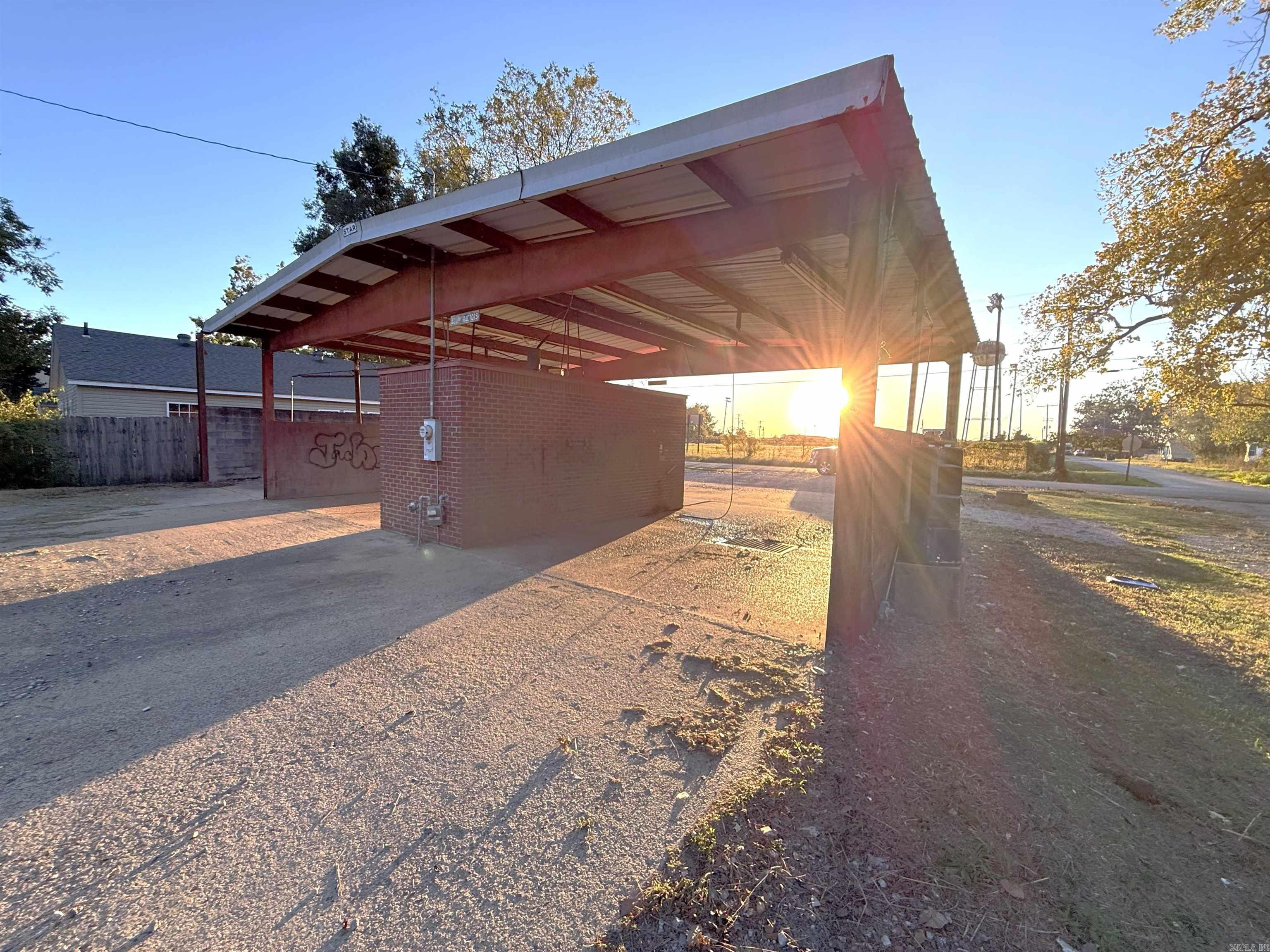 853 Bailey Property Photo 5