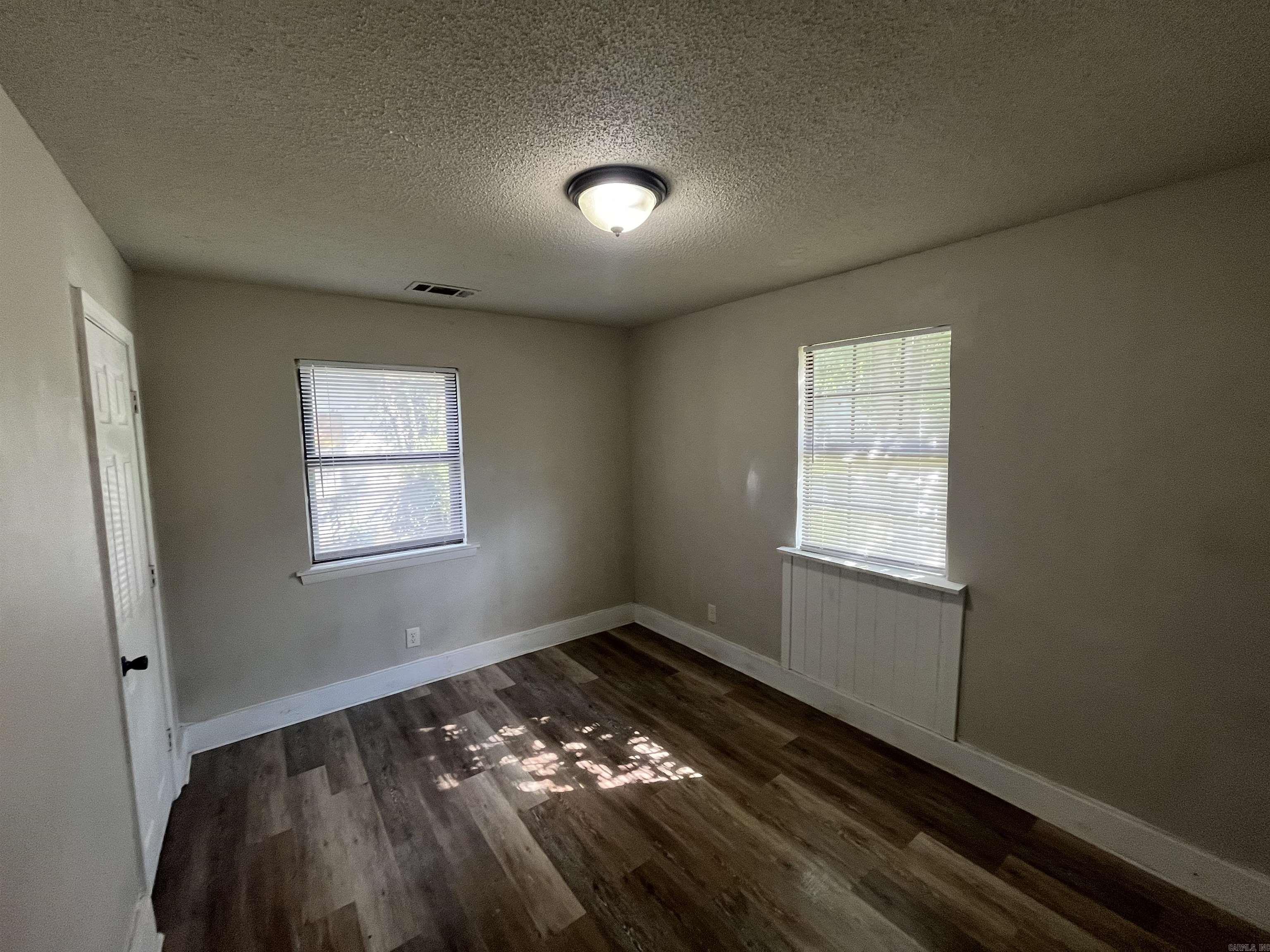 138 Central Avenue Property Photo 4