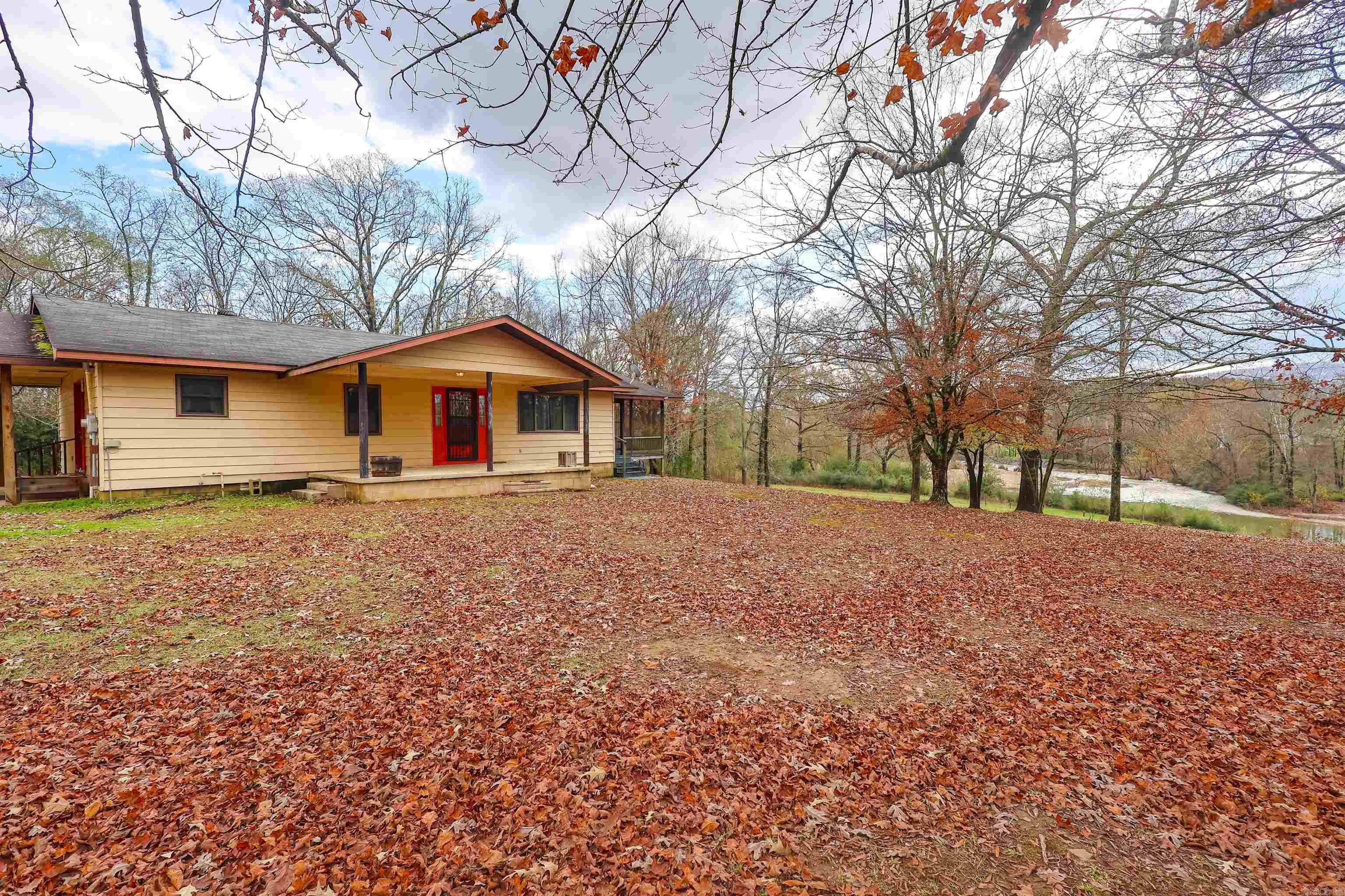 116 Loyd Cogburn Road Property Photo 1